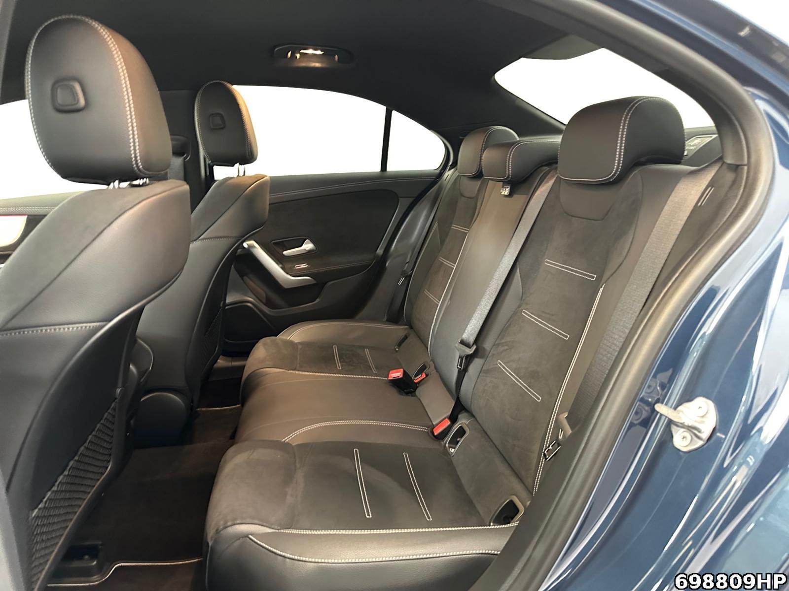 Fahrzeugabbildung Mercedes-Benz A 180 AMG Line Limousine Night-P. Rückfahrkamera