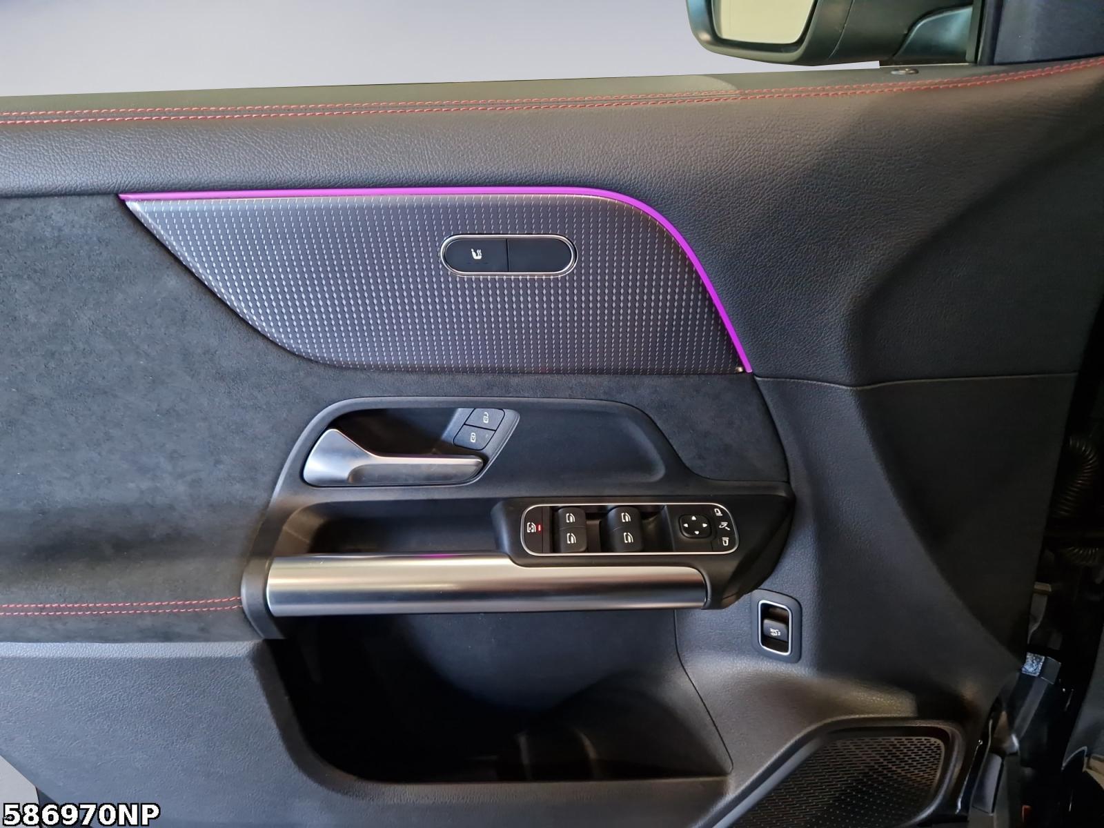 Fahrzeugabbildung Mercedes-Benz EQA AMG Ambiente LED Kamera Spiegel-Paket