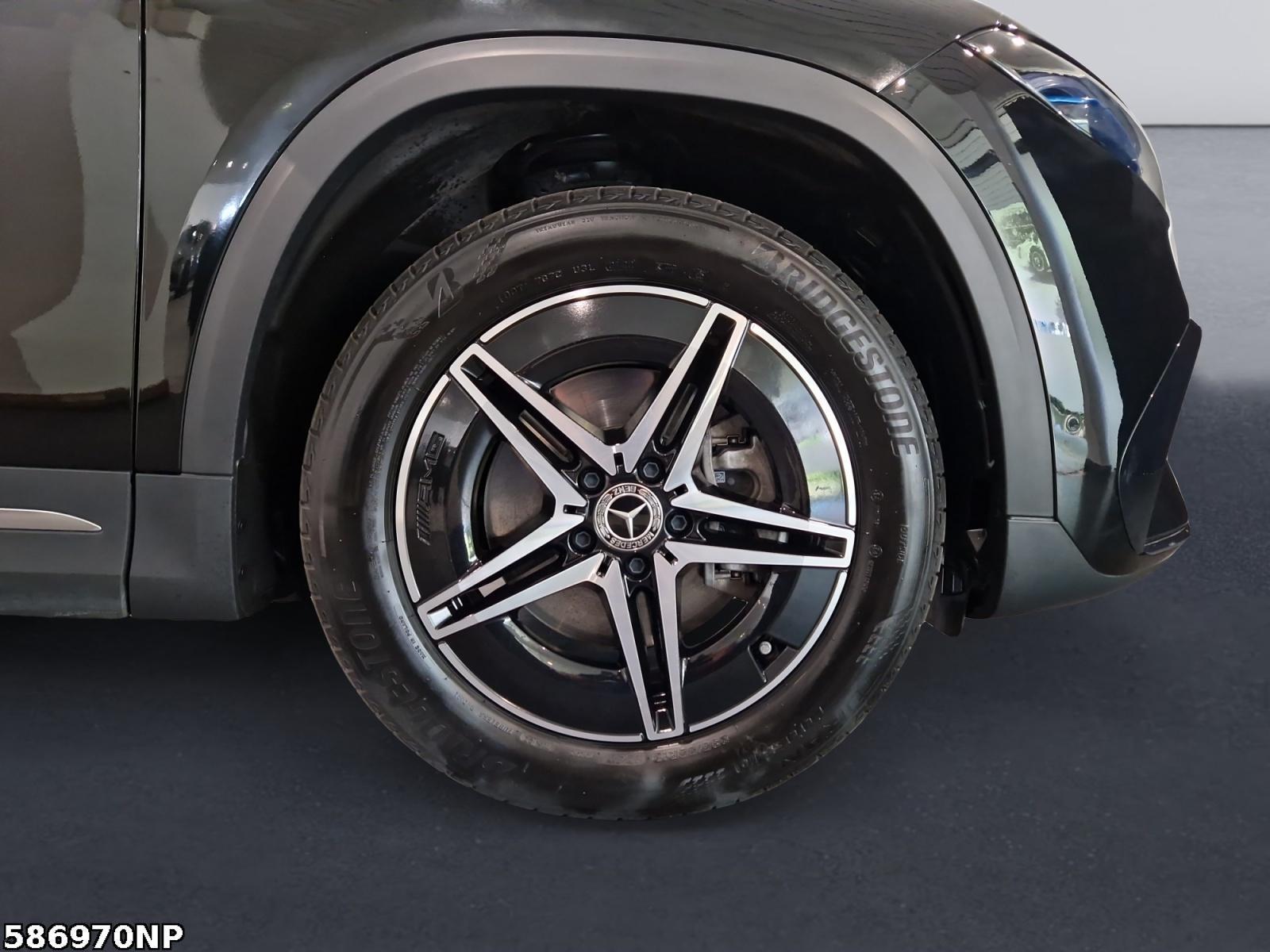 Fahrzeugabbildung Mercedes-Benz EQA AMG Ambiente LED Kamera Spiegel-Paket