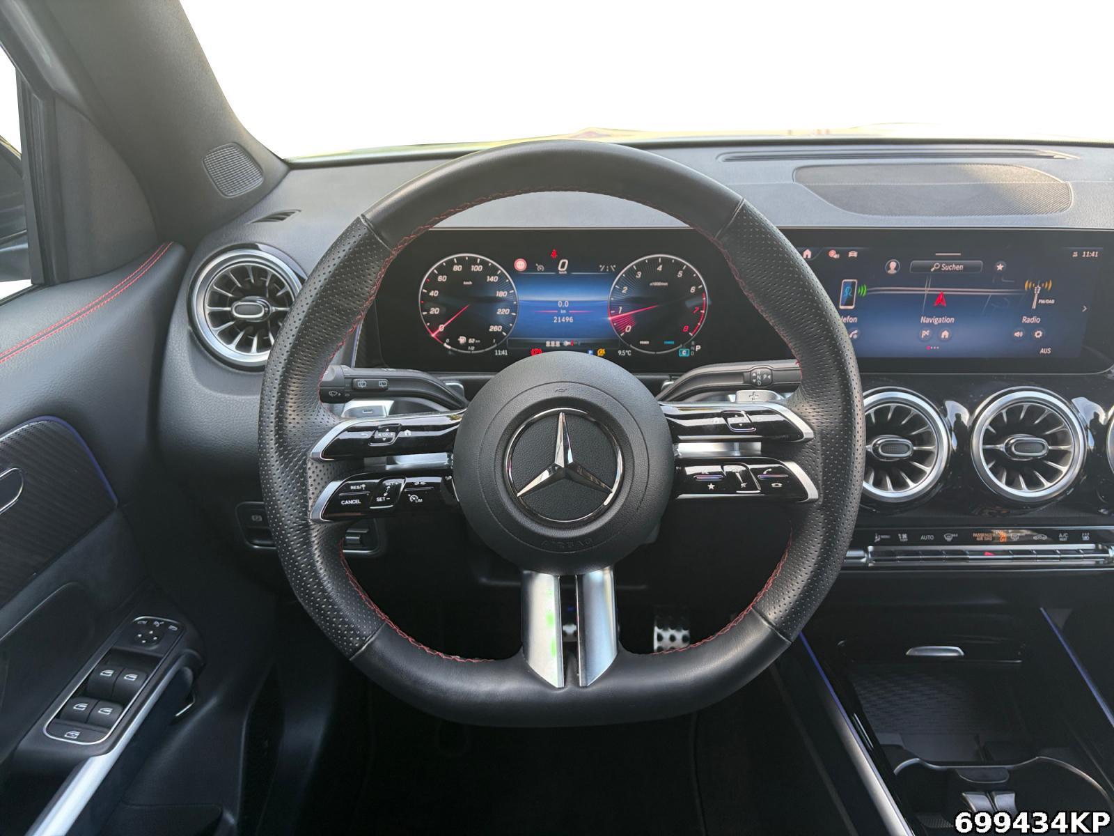 Fahrzeugabbildung Mercedes-Benz GLB 250 4M AMG AHK MULTIBEAM Standhzg KEYLESS