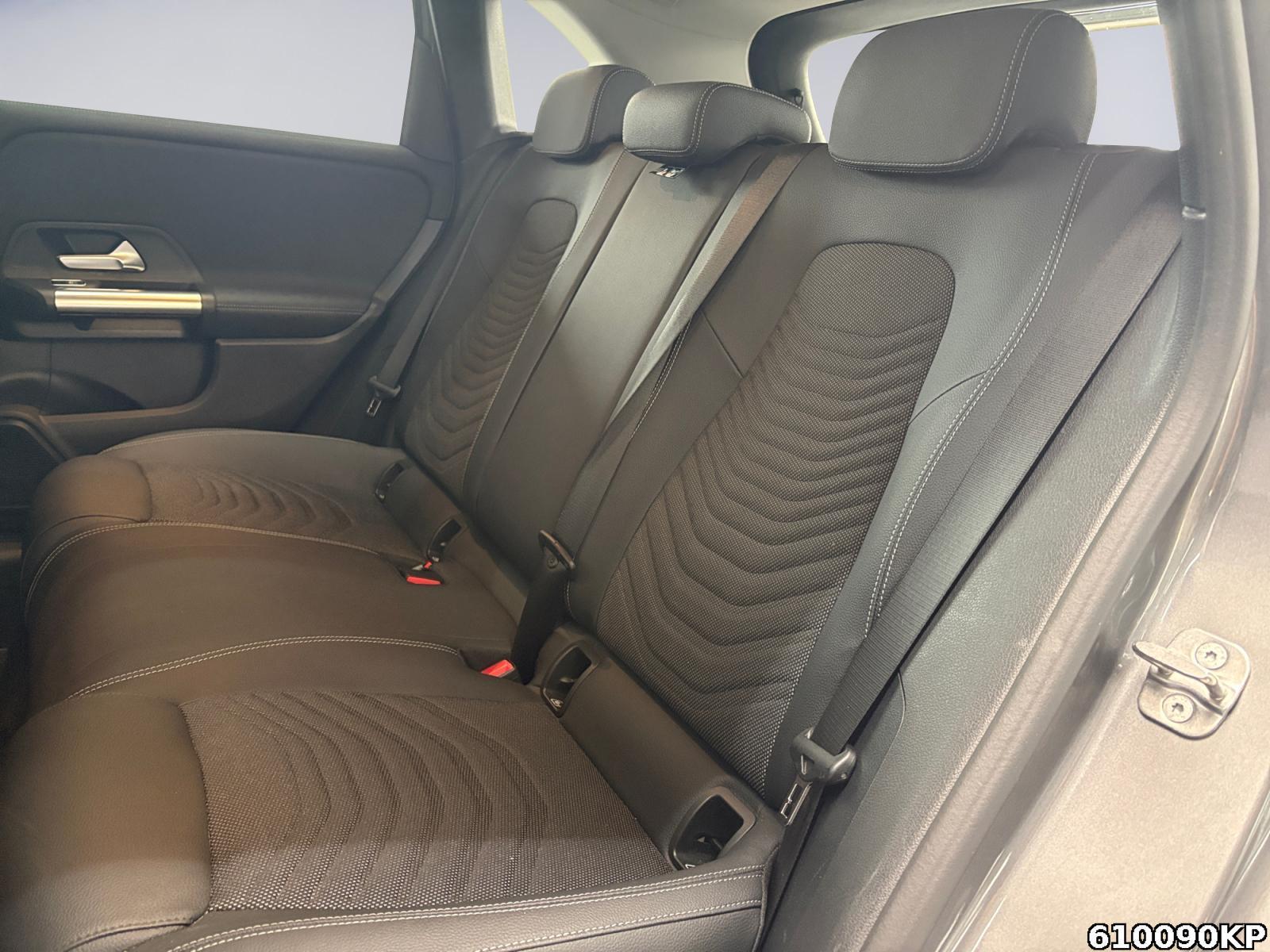 Fahrzeugabbildung Mercedes-Benz B 180 Progressive AHK Multibeam Night Distronic.