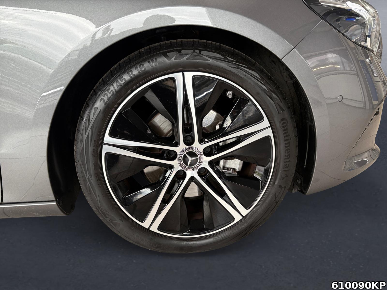 Fahrzeugabbildung Mercedes-Benz B 180 Progressive AHK Multibeam Night Distronic.