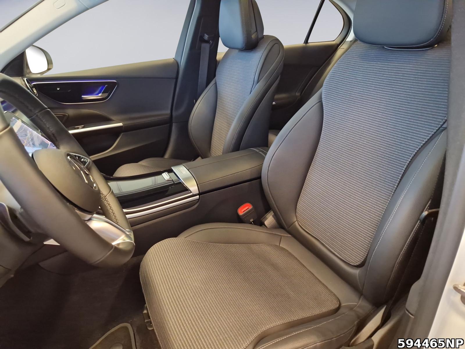 Fahrzeugabbildung Mercedes-Benz C 180 Avantgarde Pano LED Ambiente Kamera Lhz