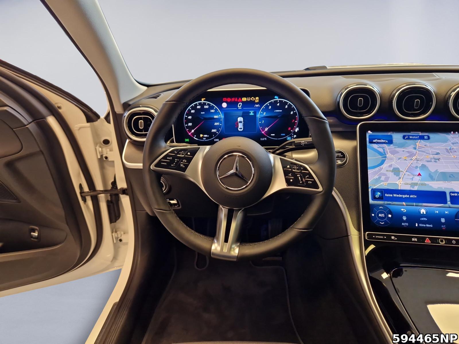 Fahrzeugabbildung Mercedes-Benz C 180 Avantgarde Pano LED Ambiente Kamera Lhz