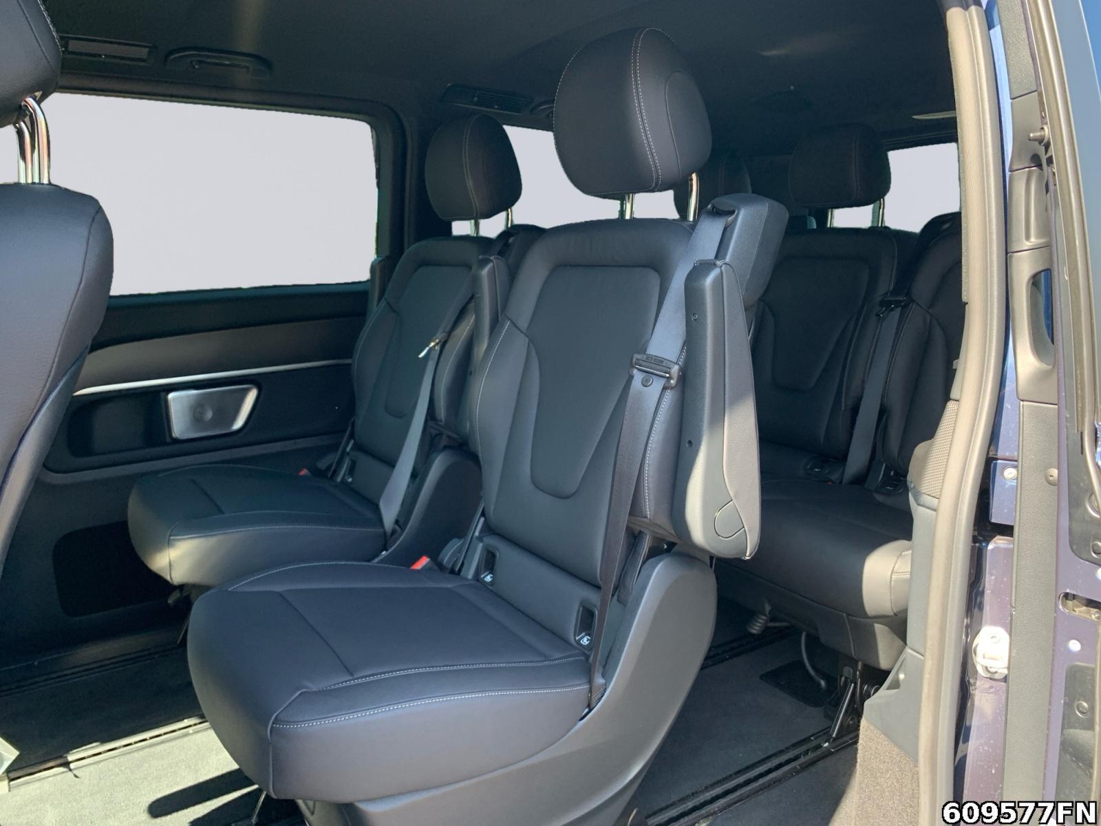Fahrzeugabbildung Mercedes-Benz V 300 AVG/L AMG *STANDHEIZ*BURMESTER*360° KAMERA