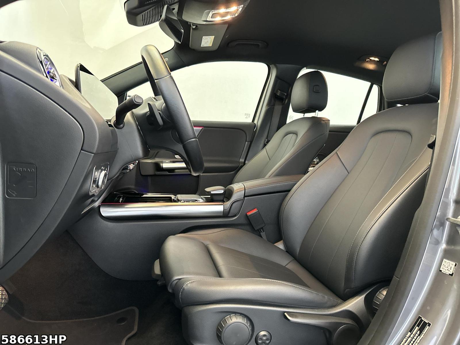 Fahrzeugabbildung Mercedes-Benz EQA Progressive Ambiente Kamera LED SHZ 18