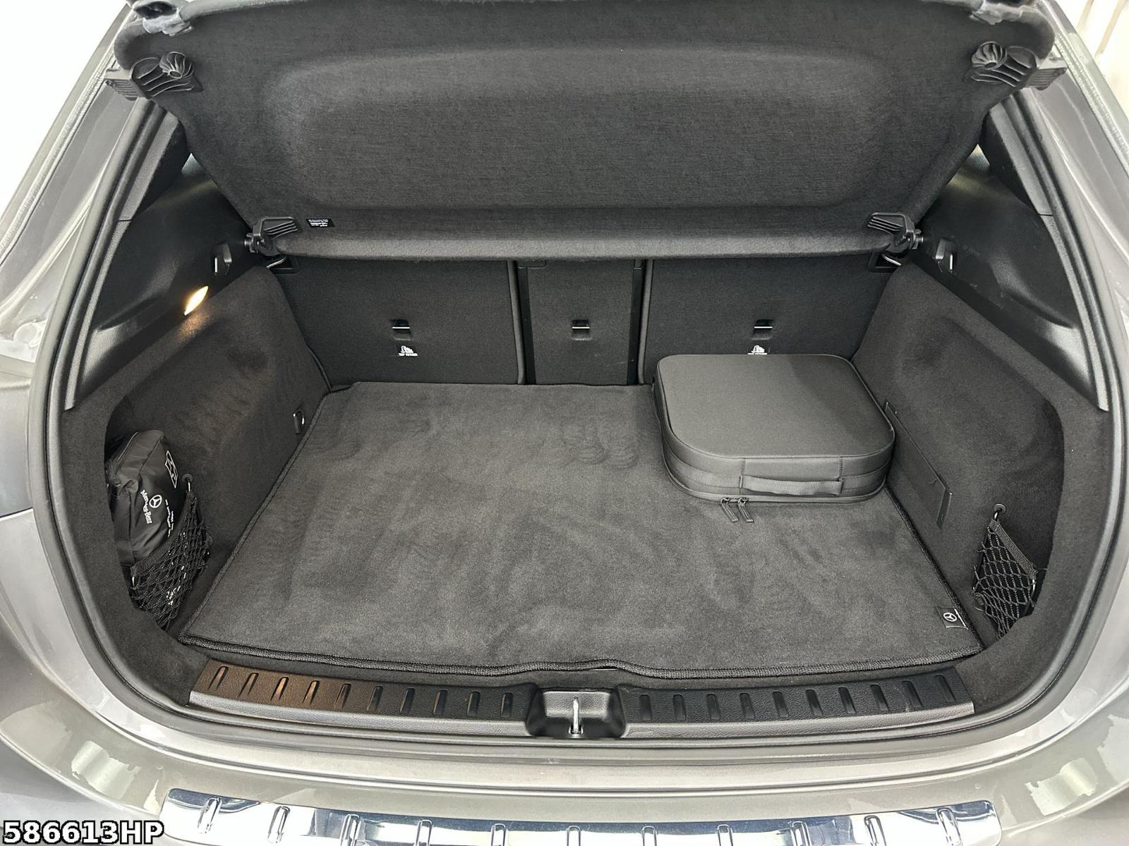 Fahrzeugabbildung Mercedes-Benz EQA Progressive Ambiente Kamera LED SHZ 18