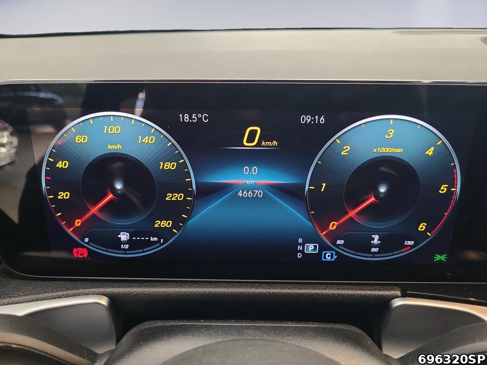 Fahrzeugabbildung Mercedes-Benz GLB 220 d AMG PANORAMA MBEAM KAMERA KEYLESS-GO