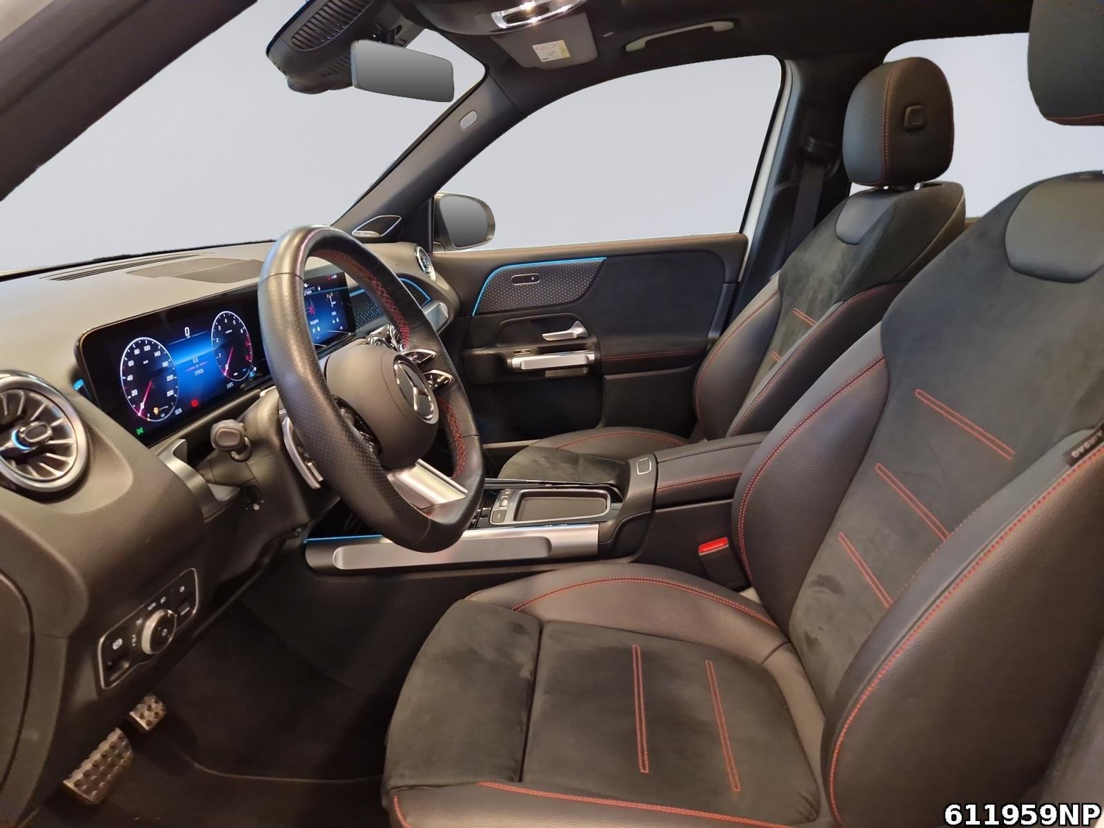 Fahrzeugabbildung Mercedes-Benz GLB 250 4M AMG Burmester Pano AHK 7-Sitzer Night