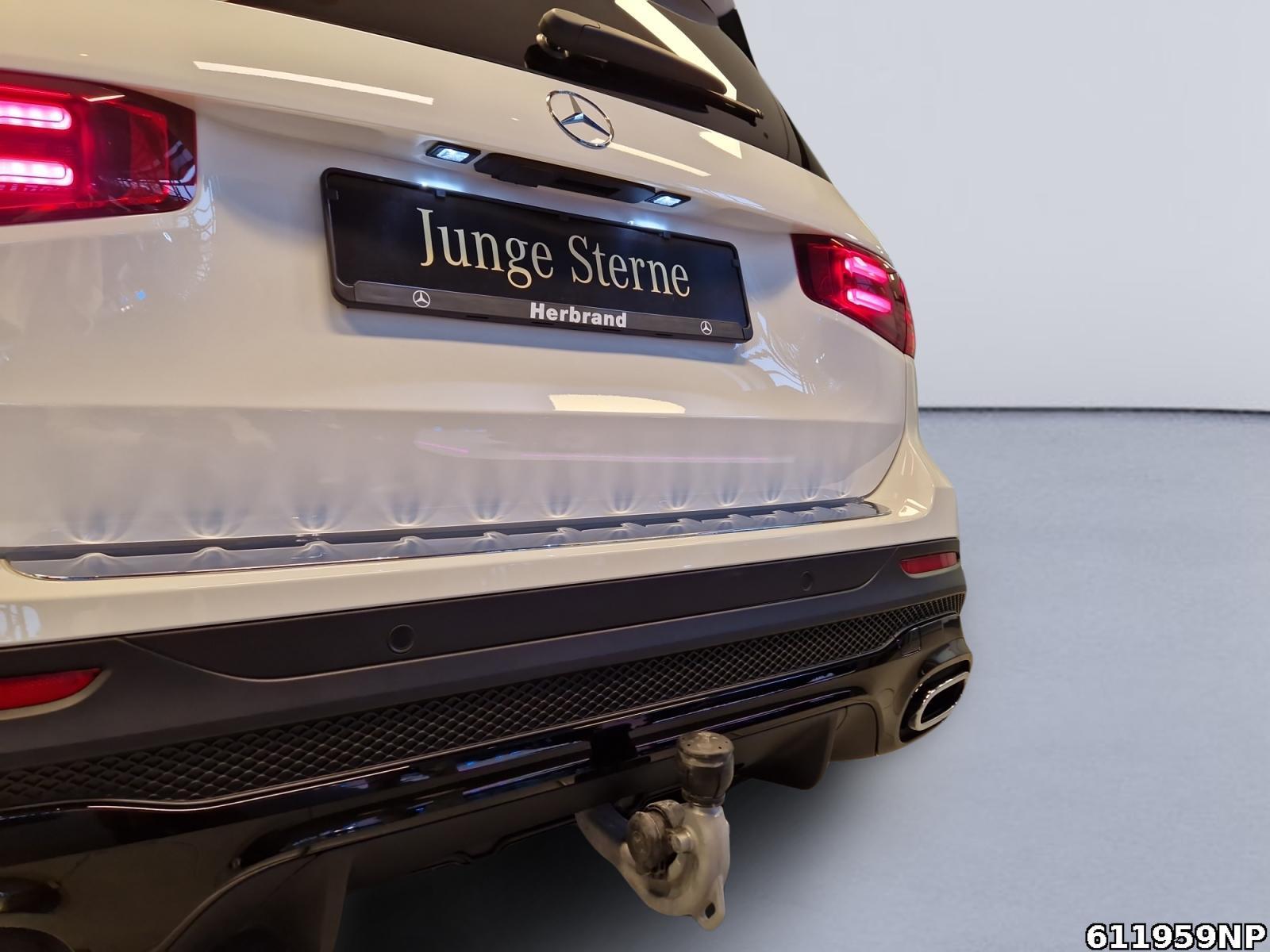 Fahrzeugabbildung Mercedes-Benz GLB 250 4M AMG Burmester Pano AHK 7-Sitzer Night