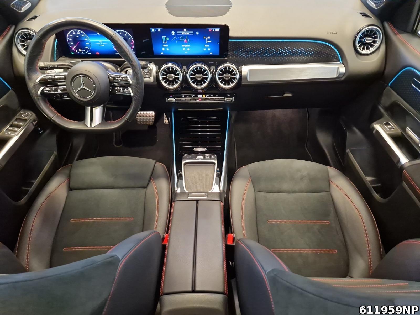 Fahrzeugabbildung Mercedes-Benz GLB 250 4M AMG Burmester Pano AHK 7-Sitzer Night