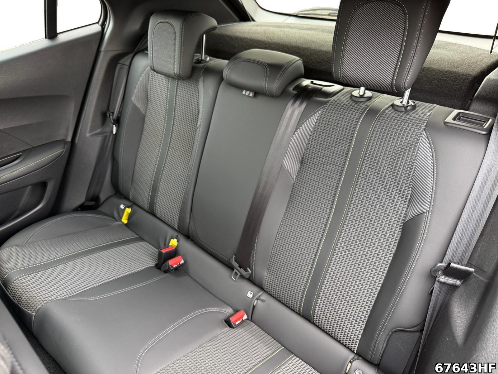 Fahrzeugabbildung Peugeot 2008 GT