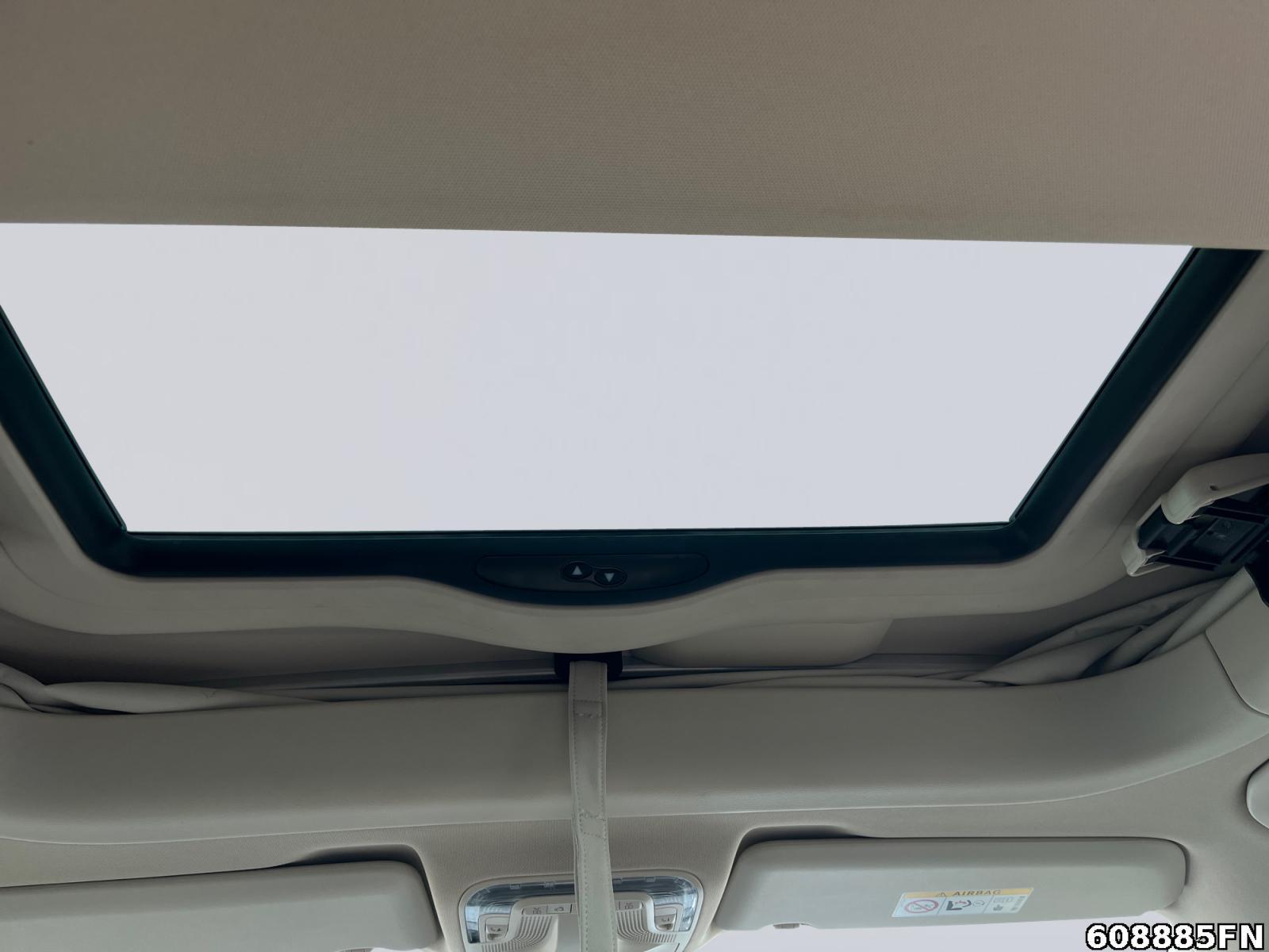 Fahrzeugabbildung Mercedes-Benz V 300 300 EMP 4X2 3200