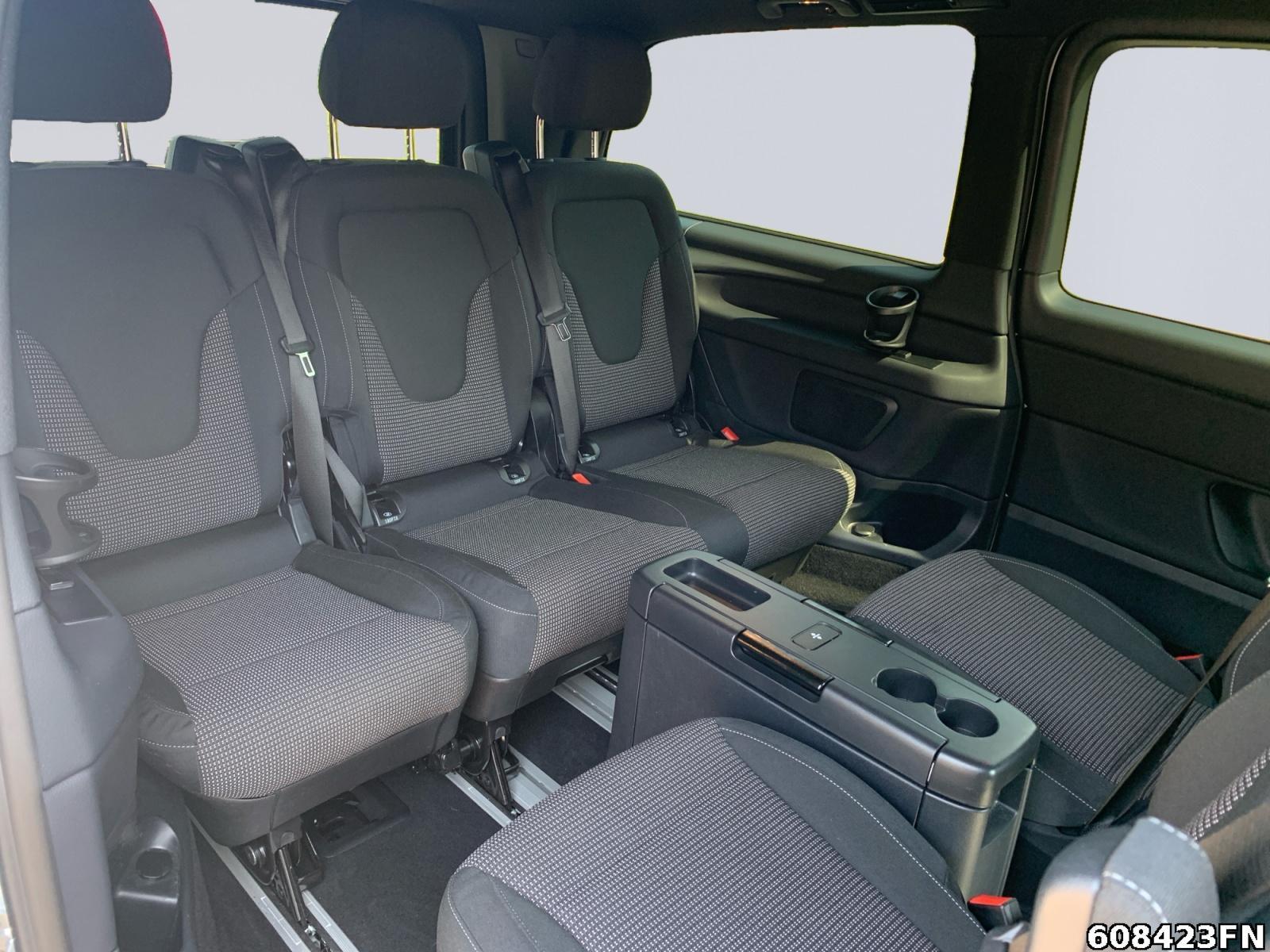 Fahrzeugabbildung Mercedes-Benz V 250 STYLE L AMG 360° KAM*AHK*TISCH*NIGHT-PAKET