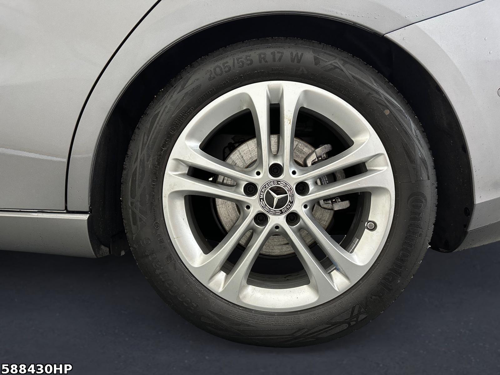 Fahrzeugabbildung Mercedes-Benz B 180 Progressive Panorama AHK Rückfahrkamera