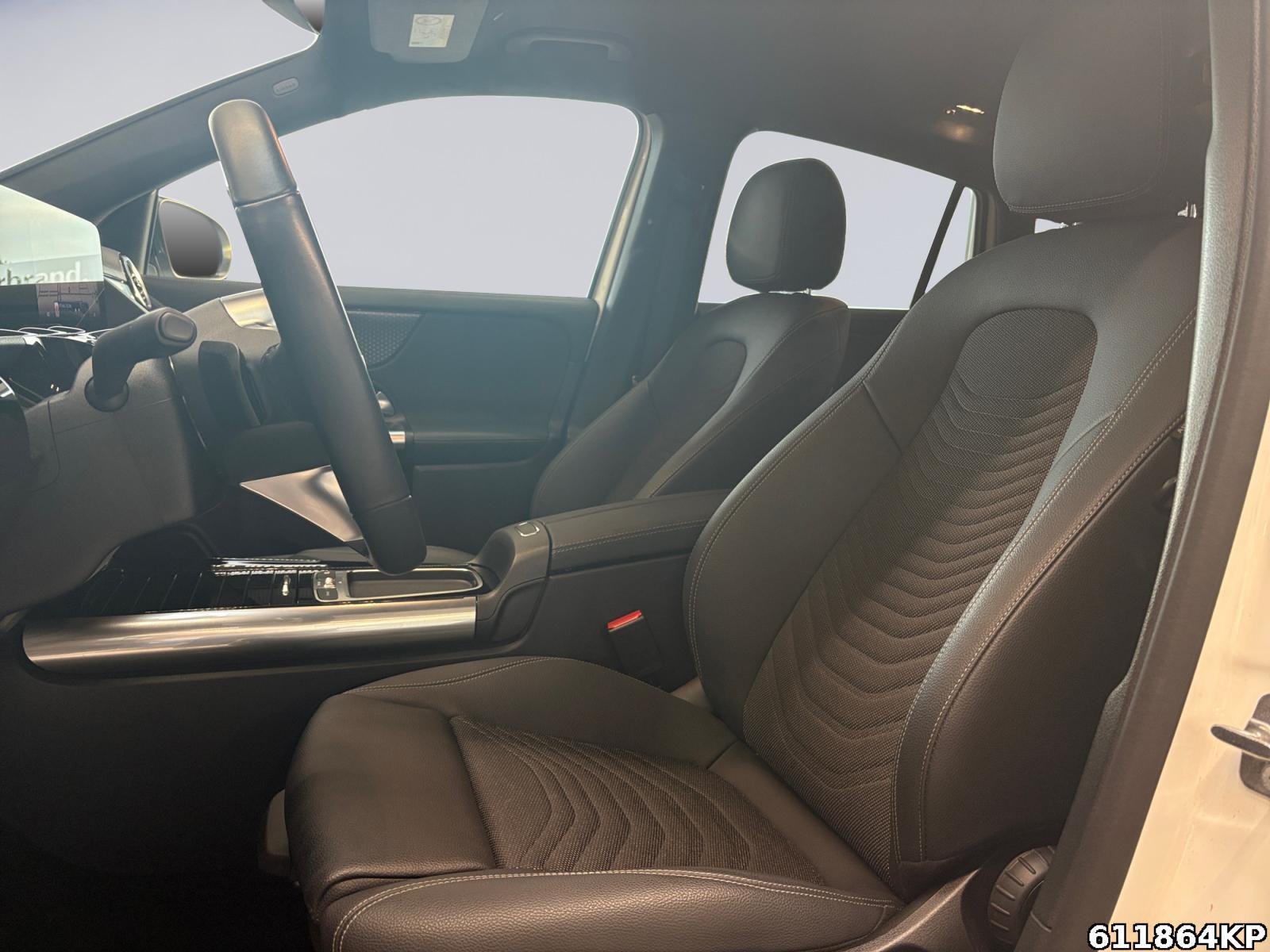 Fahrzeugabbildung Mercedes-Benz GLA 200 Progressive