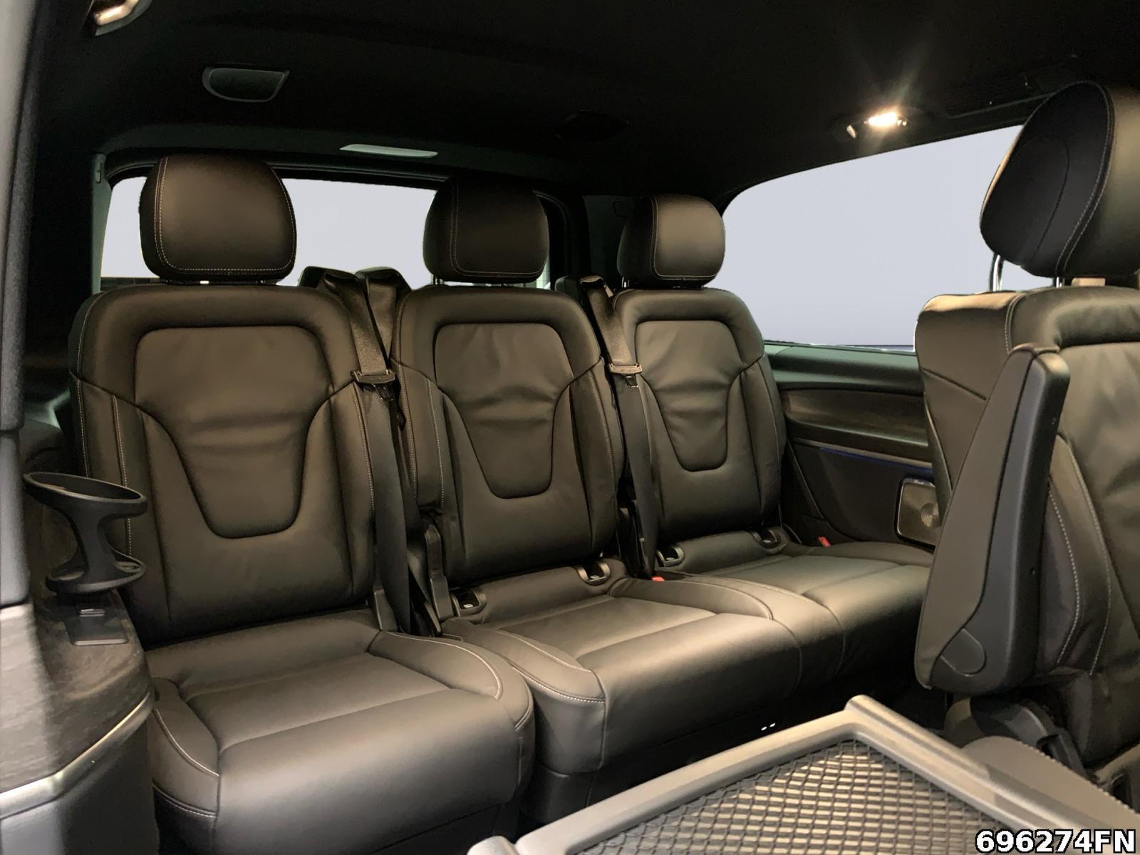 Fahrzeugabbildung Mercedes-Benz V 300 AVG/L *BURMESTER*AHK*360° KAM*7 SITZE*UVM