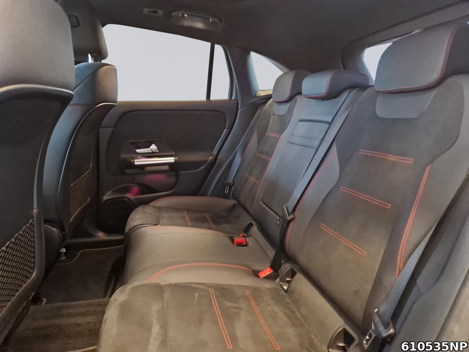 Fahrzeugabbildung Mercedes-Benz EQA AMG Distronic Kamera Pano Standh Totw.