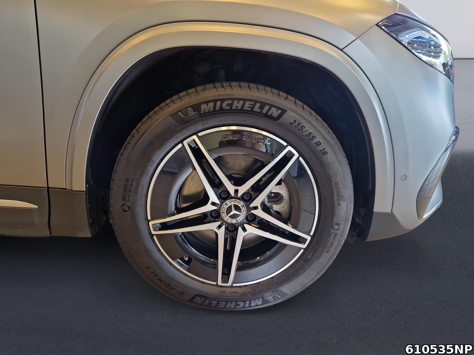 Fahrzeugabbildung Mercedes-Benz EQA AMG Distronic Kamera Pano Standh Totw.