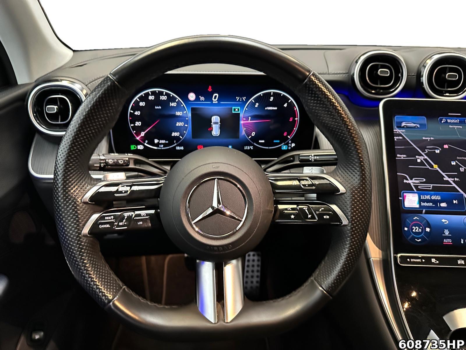Fahrzeugabbildung Mercedes-Benz GLC 220 d AMG Night AHK Kamera Ambiente DAB