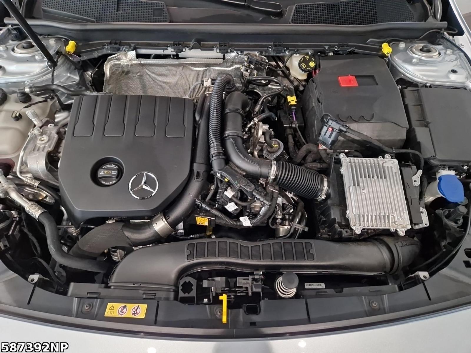 Fahrzeugabbildung Mercedes-Benz A 180 Progressive AHK Kamera Ambiente Winterpak.