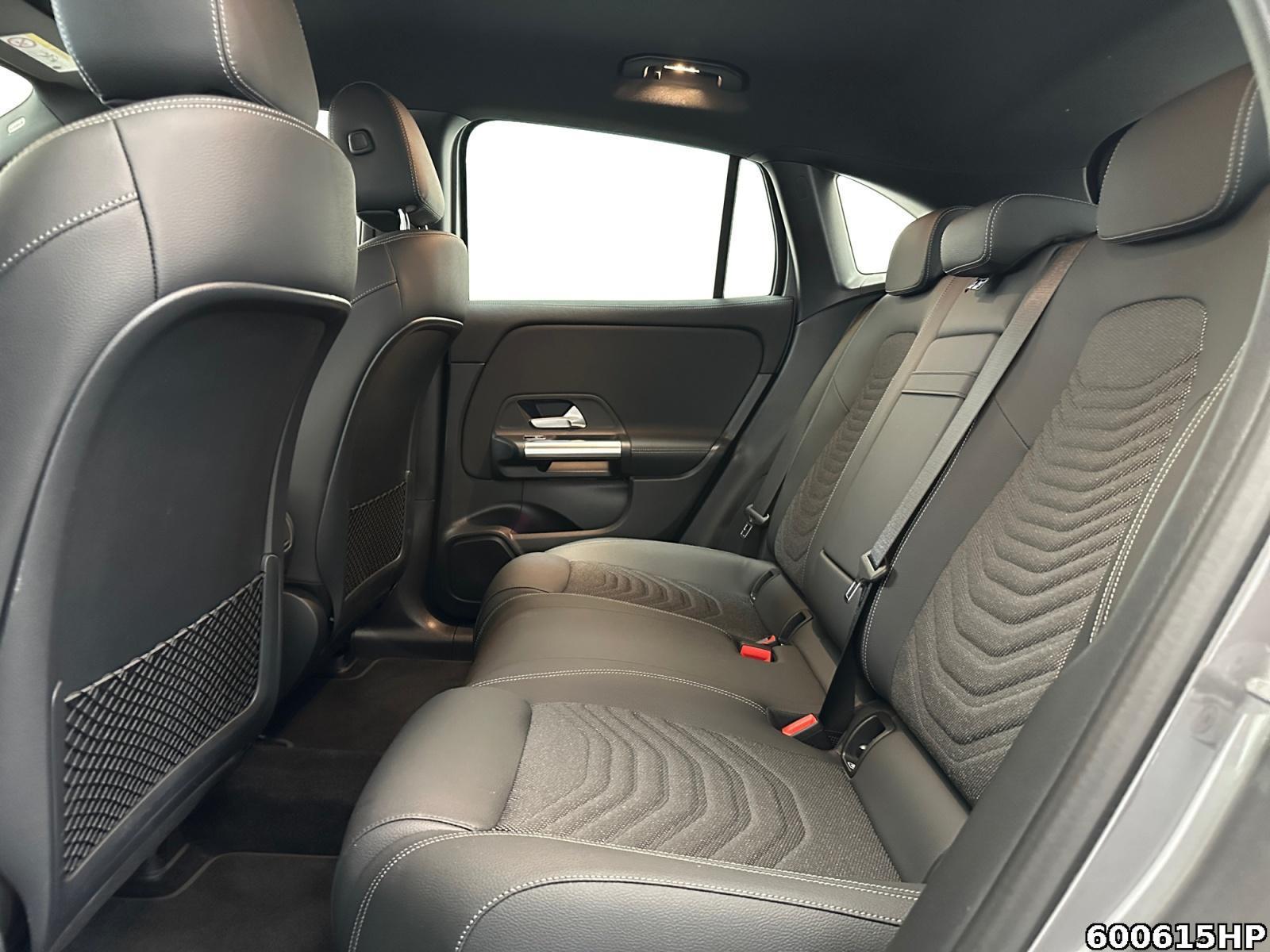 Fahrzeugabbildung Mercedes-Benz EQA Progressive Distronic Kamera SOH 100%