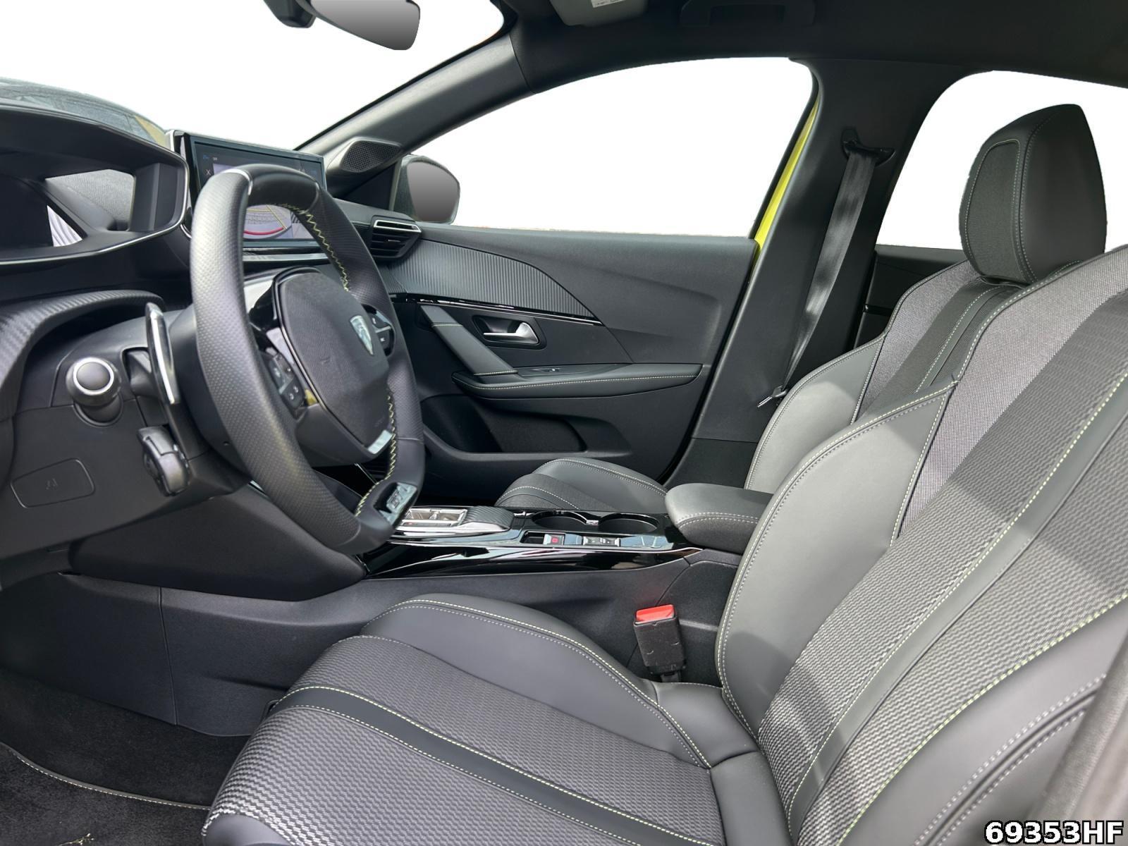 Fahrzeugabbildung Peugeot 208