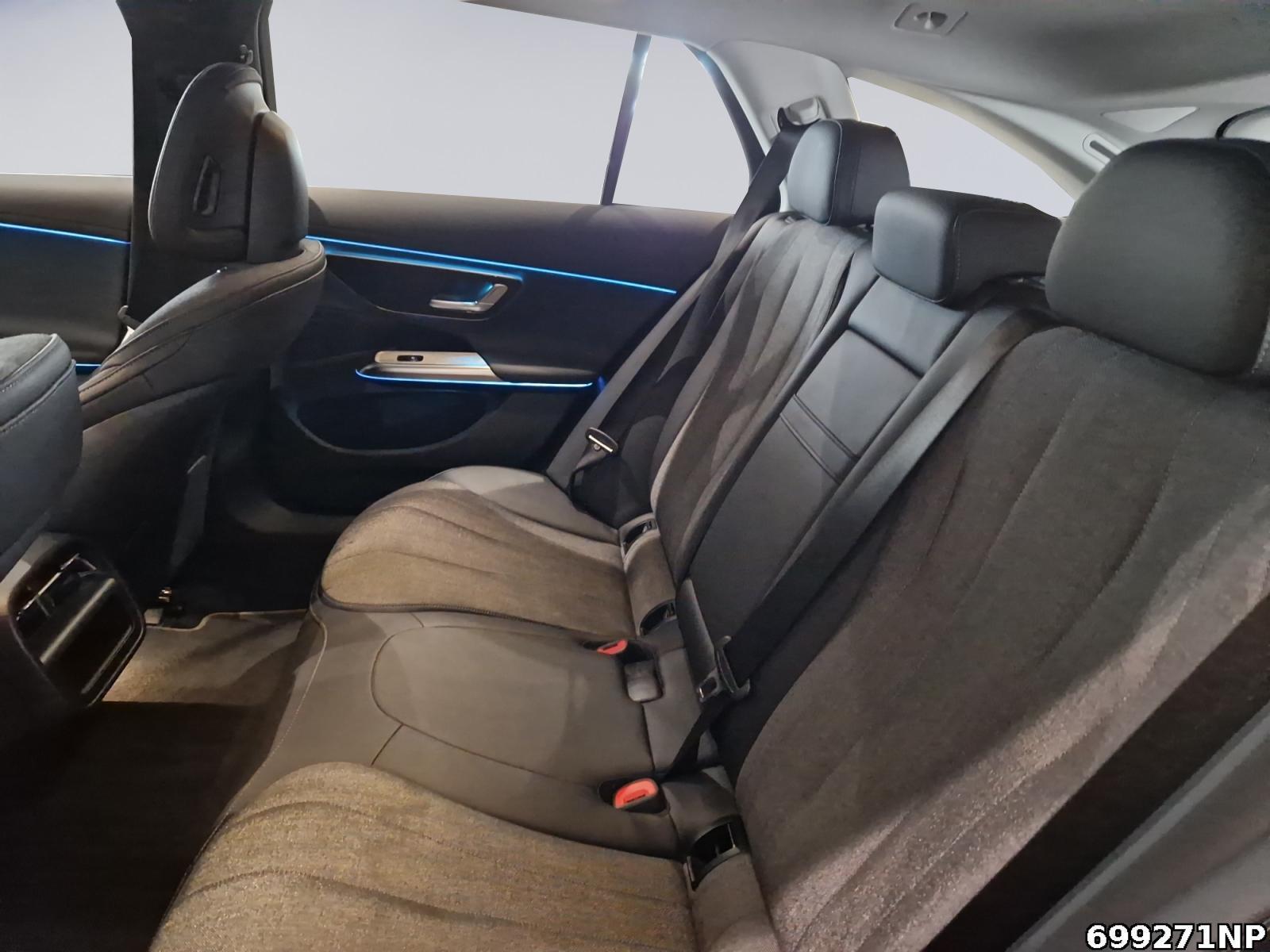 Fahrzeugabbildung Mercedes-Benz E 220 d T Avantgarde AHK DISTRONIC LED Ambiente