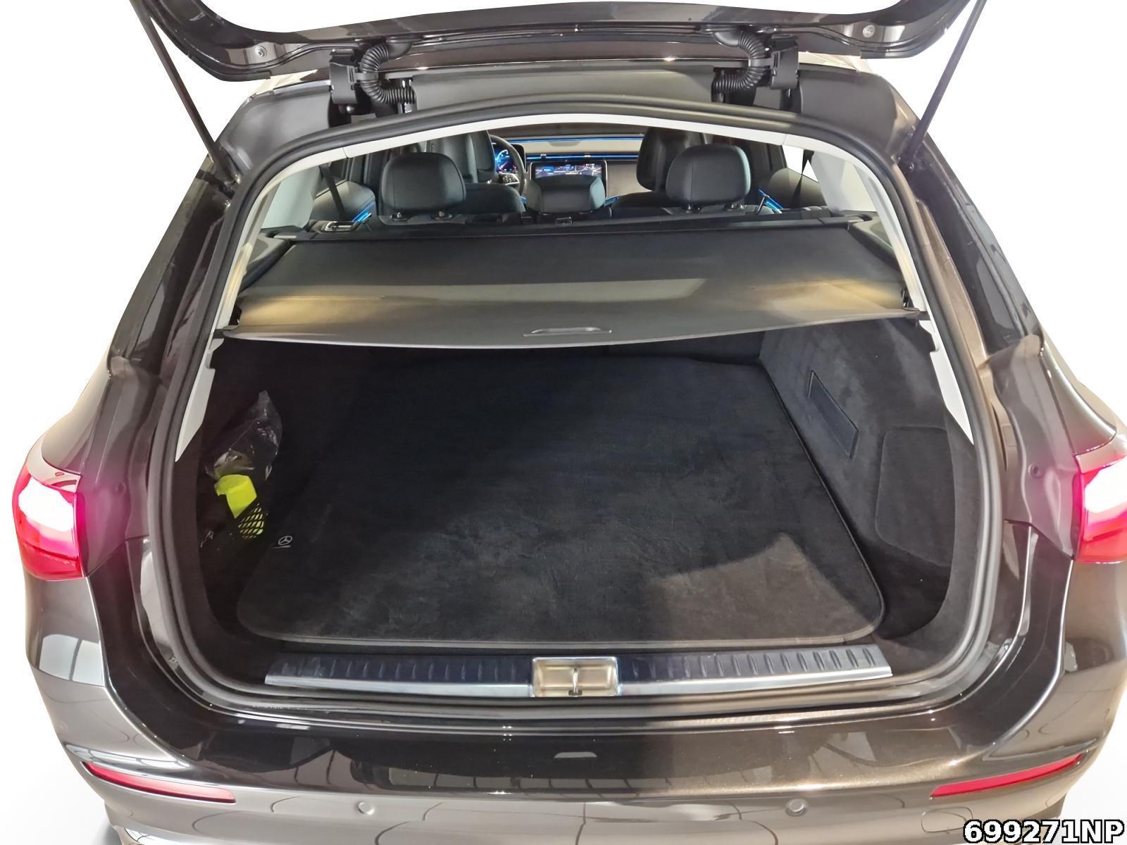 Fahrzeugabbildung Mercedes-Benz E 220 d T Avantgarde AHK DISTRONIC LED Ambiente