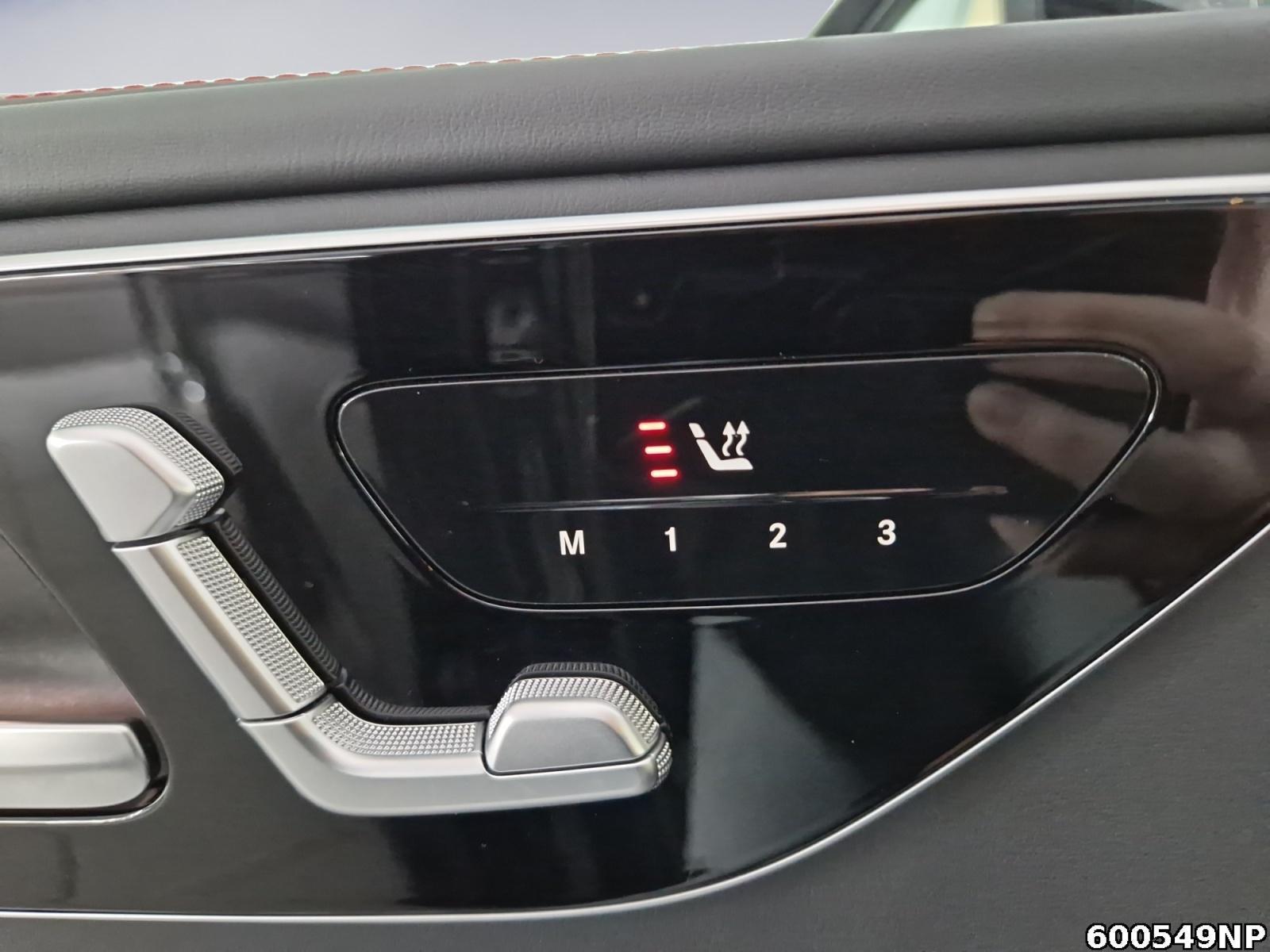 Fahrzeugabbildung Mercedes-Benz C 43 AMG T 4matic Night Pano 360° Standheizung