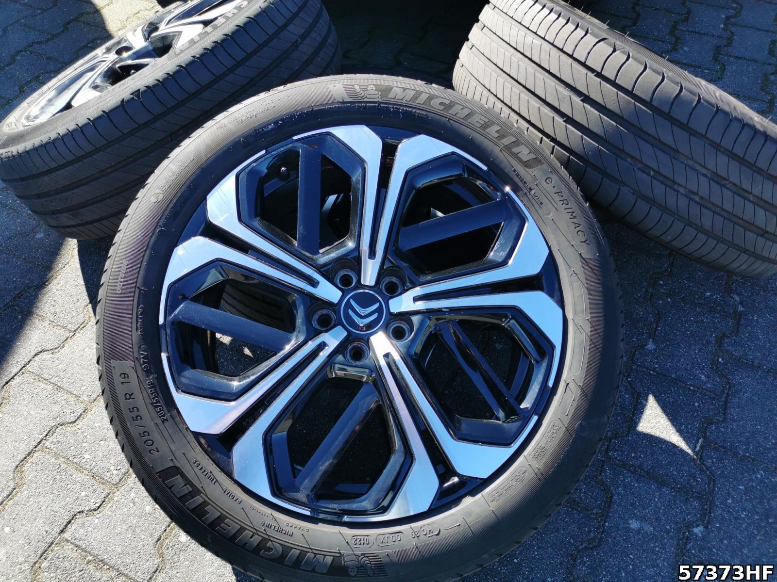 Fahrzeugabbildung Citroën C5 X Shine