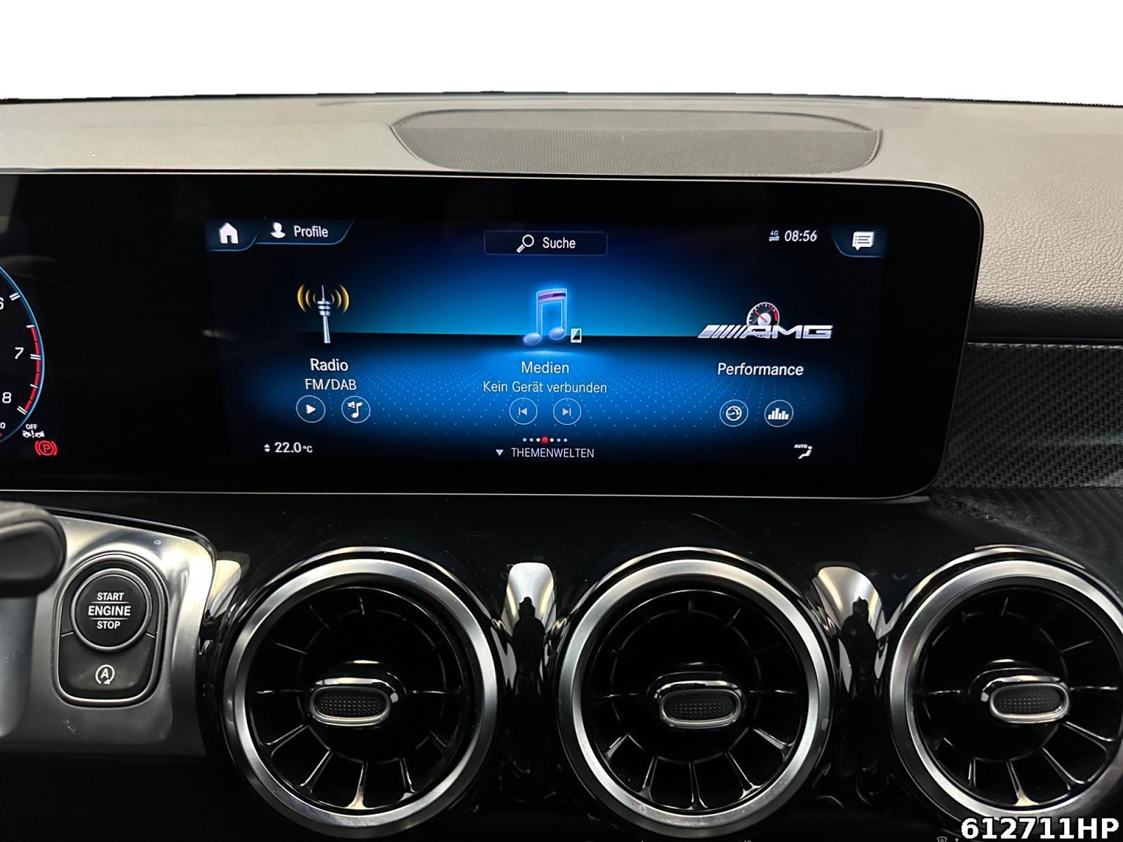 Fahrzeugabbildung Mercedes-Benz GLB 35 AMG 4M Multibeam CarPlay 19