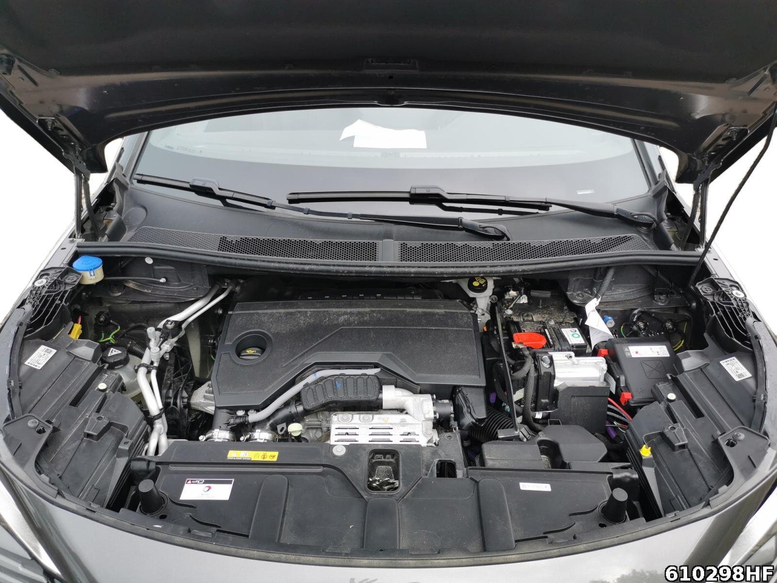 Fahrzeugabbildung Peugeot 3008 1.2 Hybrid 136 GT **SHZ**LED**CARPLAY