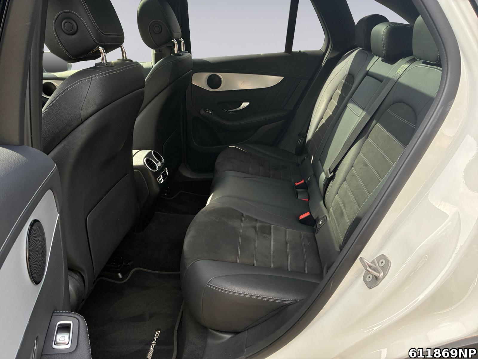 Fahrzeugabbildung Mercedes-Benz GLC 300 d 4M AMG AHK Pano Night CarPlay