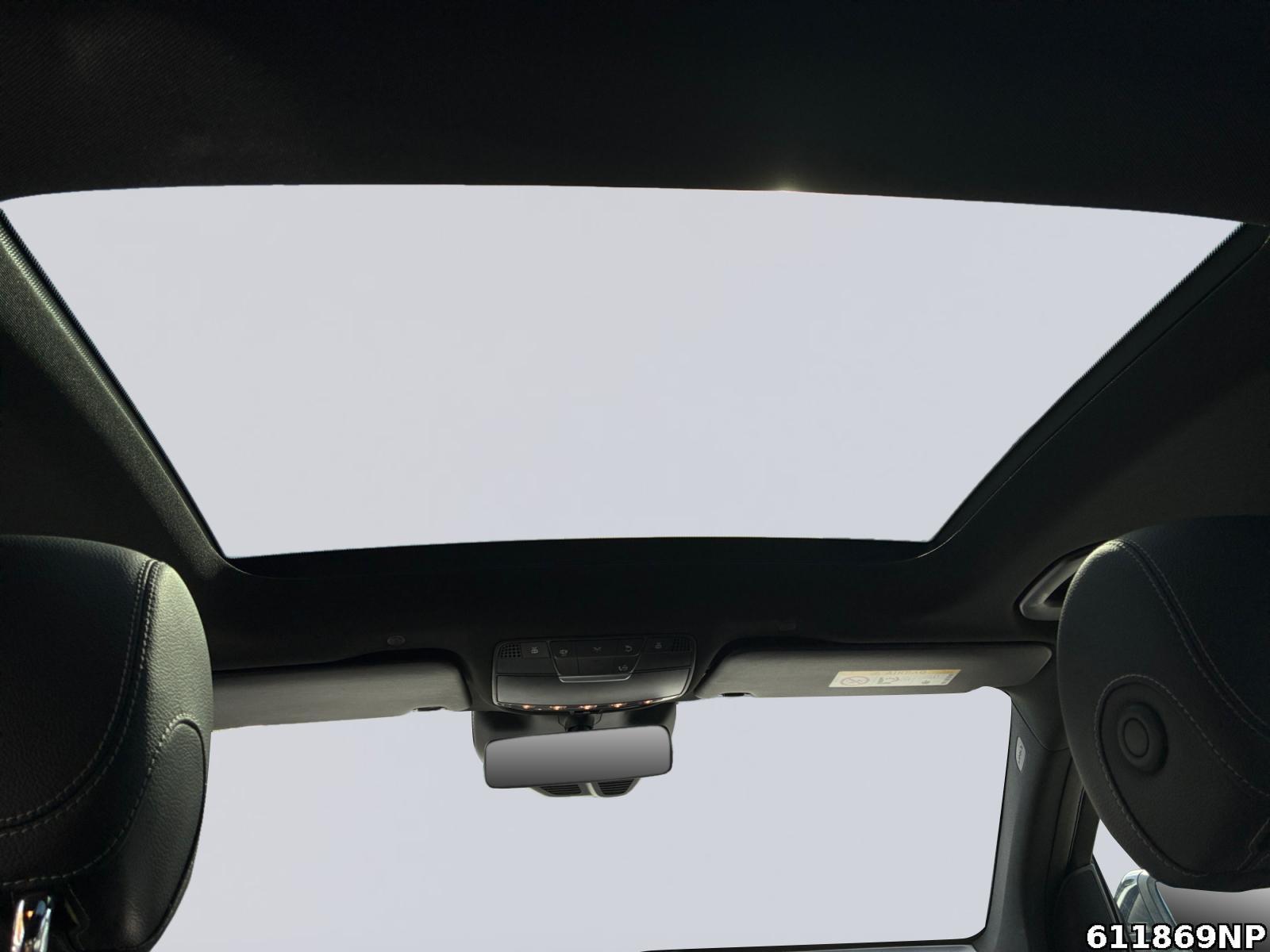 Fahrzeugabbildung Mercedes-Benz GLC 300 d 4M AMG AHK Pano Night CarPlay