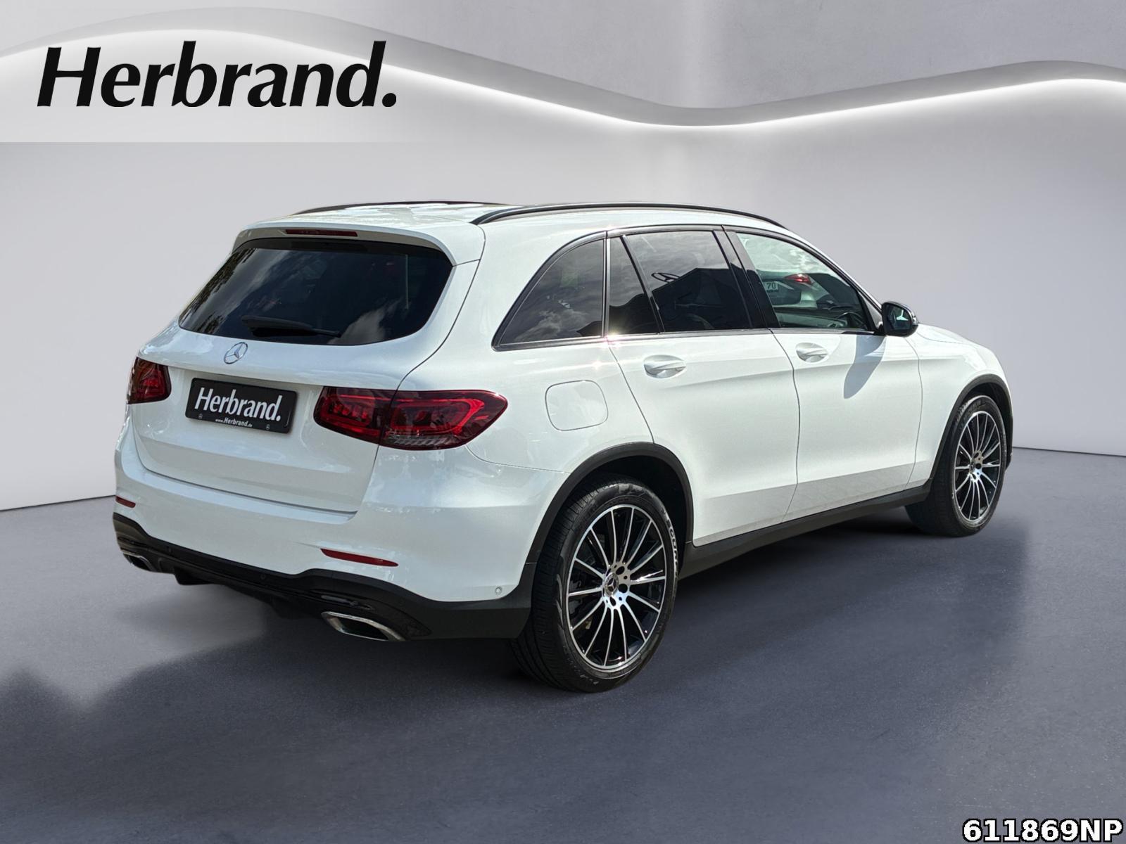 Fahrzeugabbildung Mercedes-Benz GLC 300 d 4M AMG AHK Pano Night CarPlay