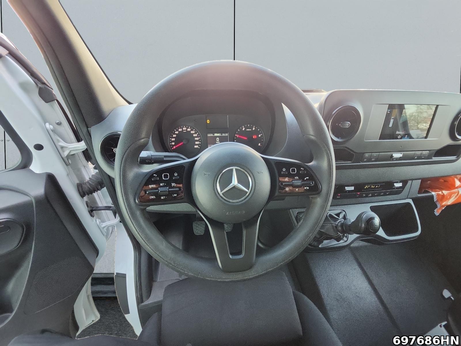 Fahrzeugabbildung Mercedes-Benz Sprinter 317 CDI Tourer*L2H2*8-SitzerAMF Bühne*