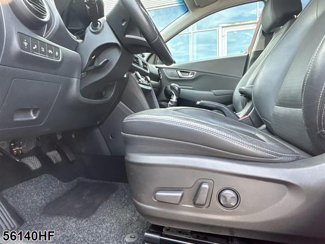 Fahrzeugabbildung Hyundai Kona Premium SHZ+LEDER+TEMPOMAT+LANEASSIST+NAVI