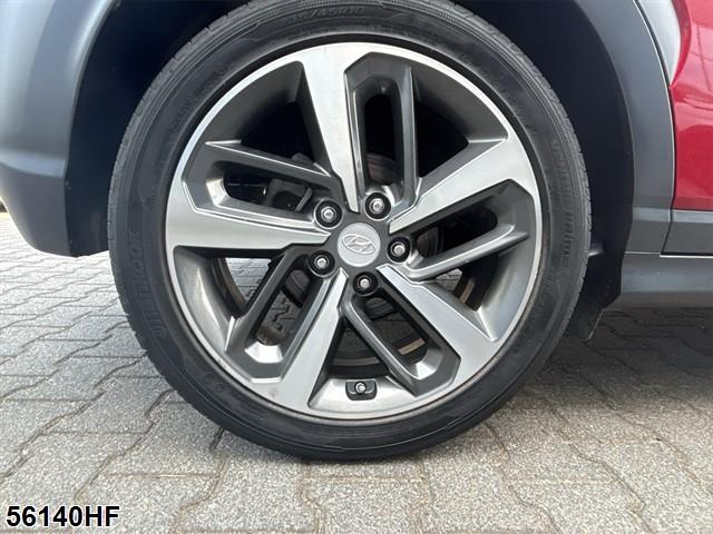 Fahrzeugabbildung Hyundai Kona Premium SHZ+LEDER+TEMPOMAT+LANEASSIST+NAVI