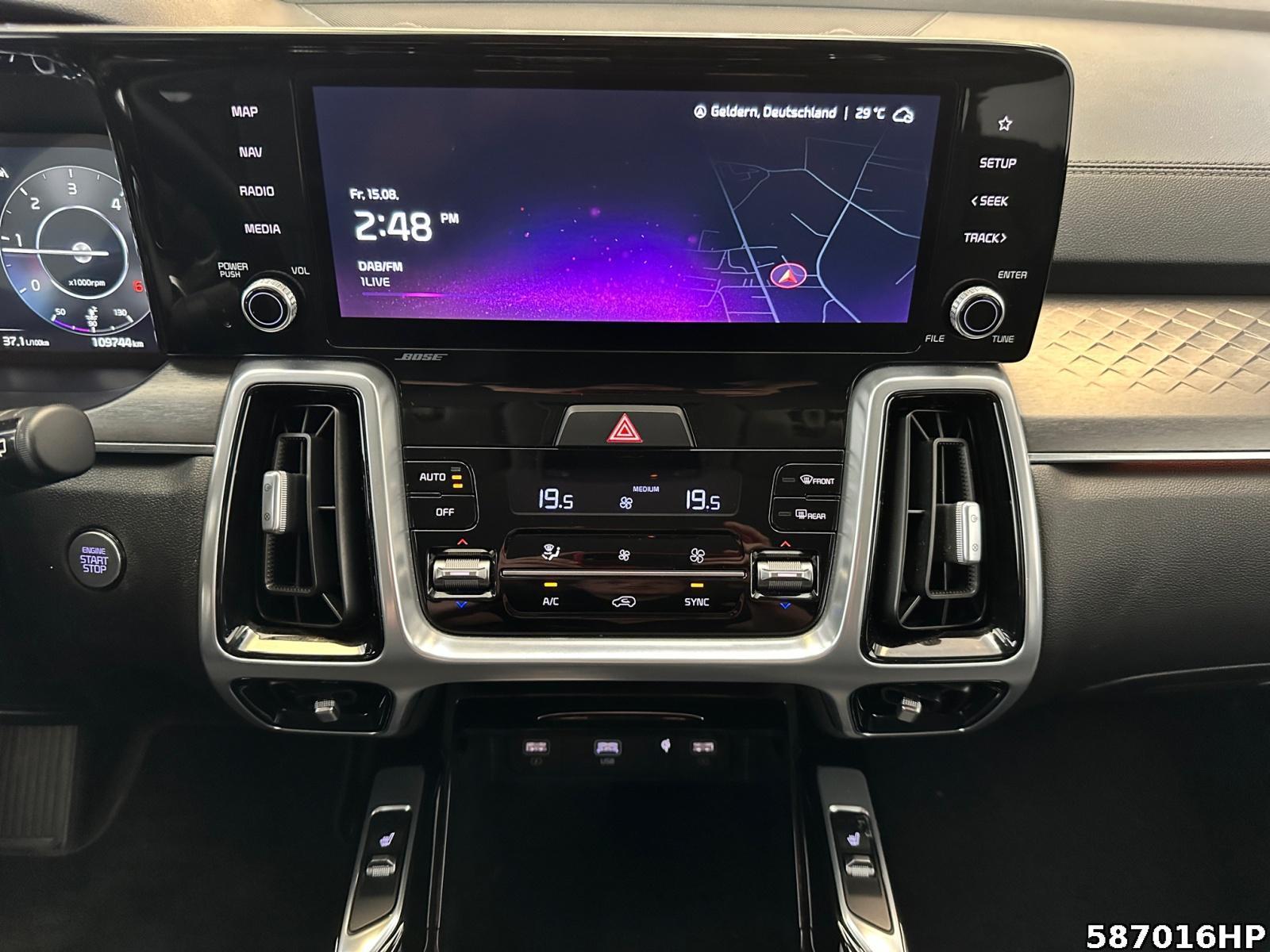 Fahrzeugabbildung Kia Sorento 2.2 CRDi Spirit AHK, Distronic, BI-LED
