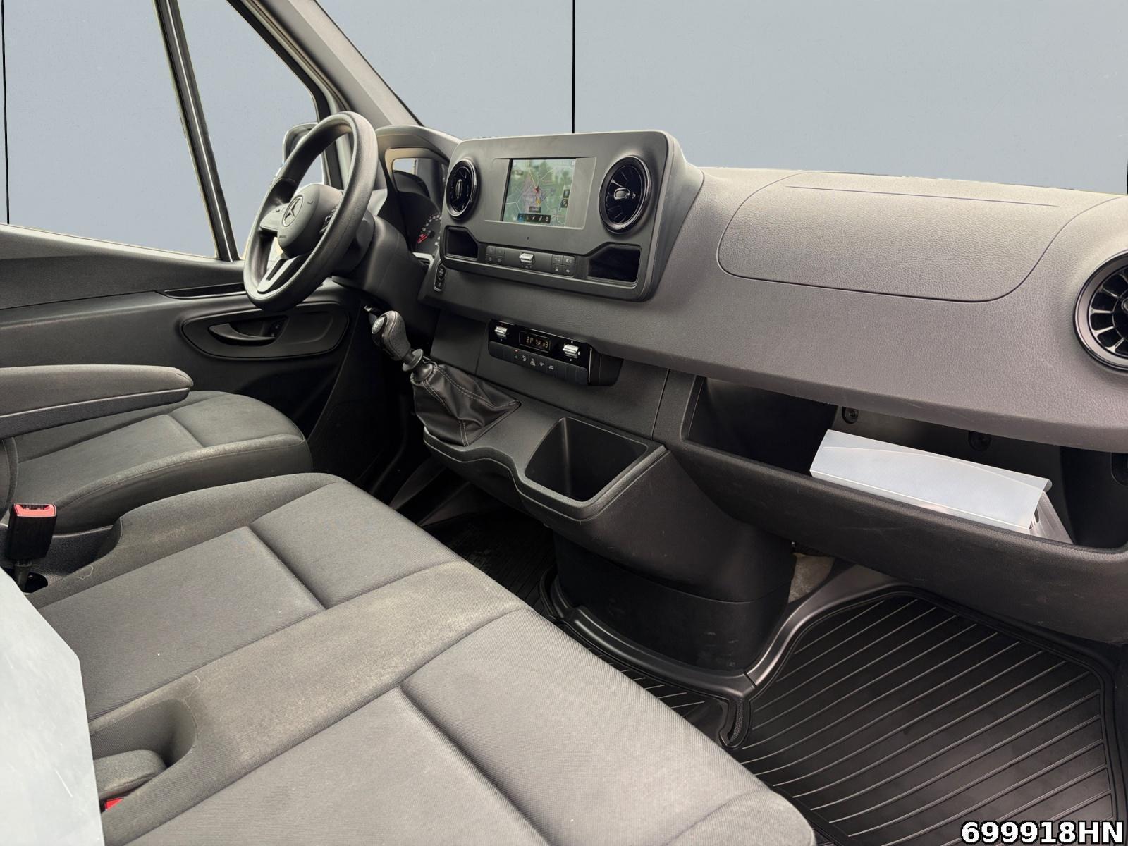 Fahrzeugabbildung Mercedes-Benz Sprinter 317 CDI *L2H2*MBUX*Klima*Kamera* 270° *