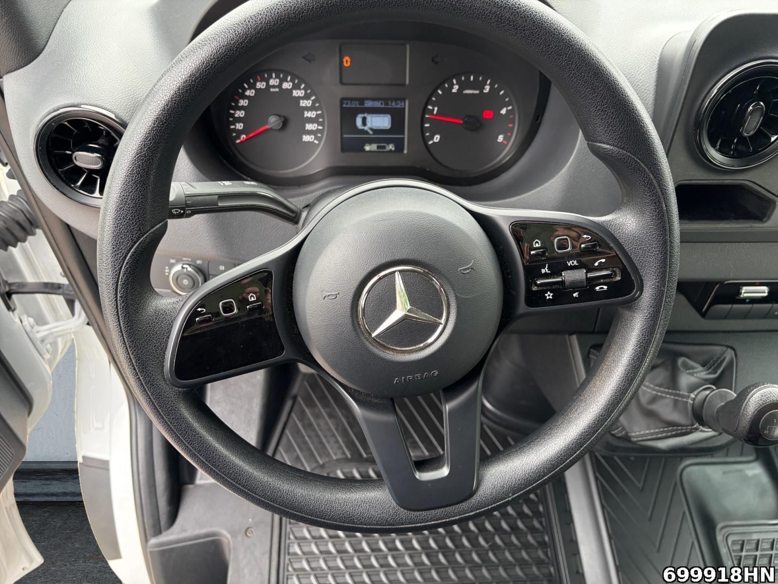Fahrzeugabbildung Mercedes-Benz Sprinter 317 CDI *L2H2*MBUX*Klima*Kamera* 270° *