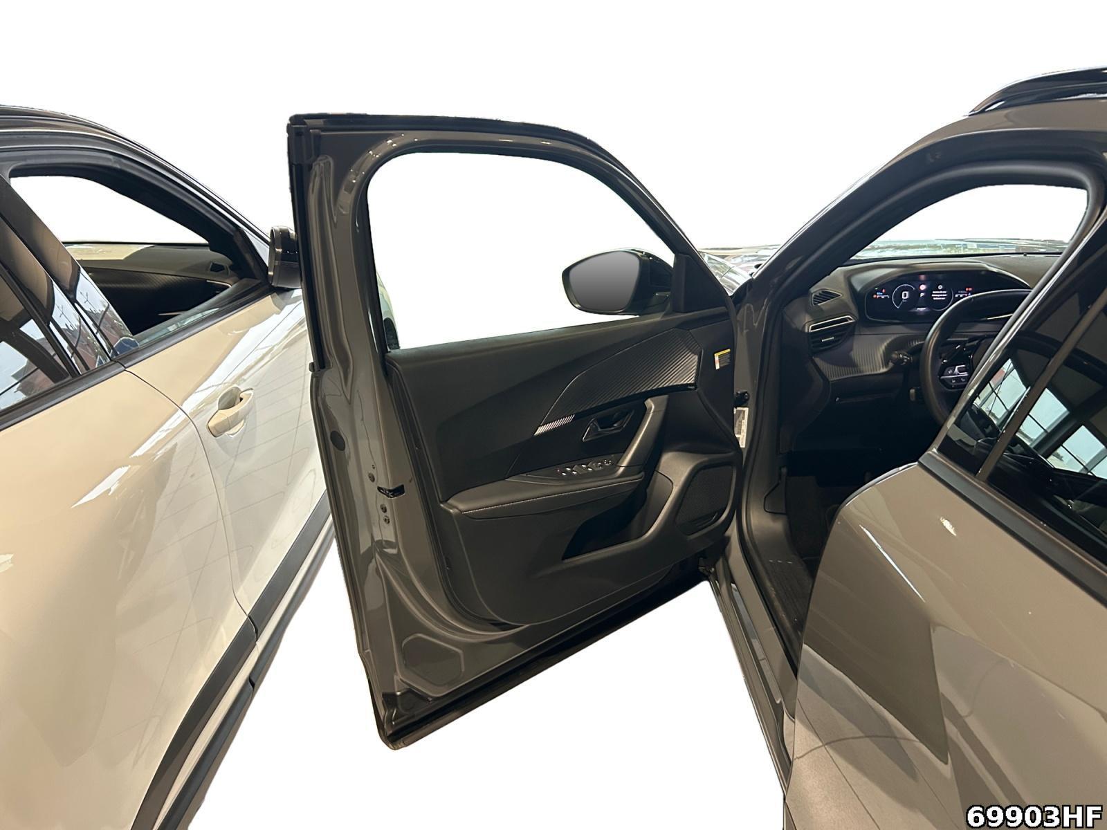 Fahrzeugabbildung Peugeot 2008 Allure PureTech 130 EAT8