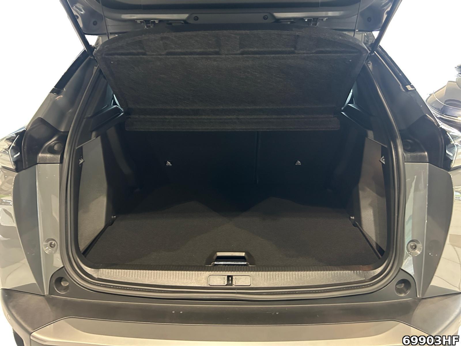 Fahrzeugabbildung Peugeot 2008 Allure PureTech 130 EAT8