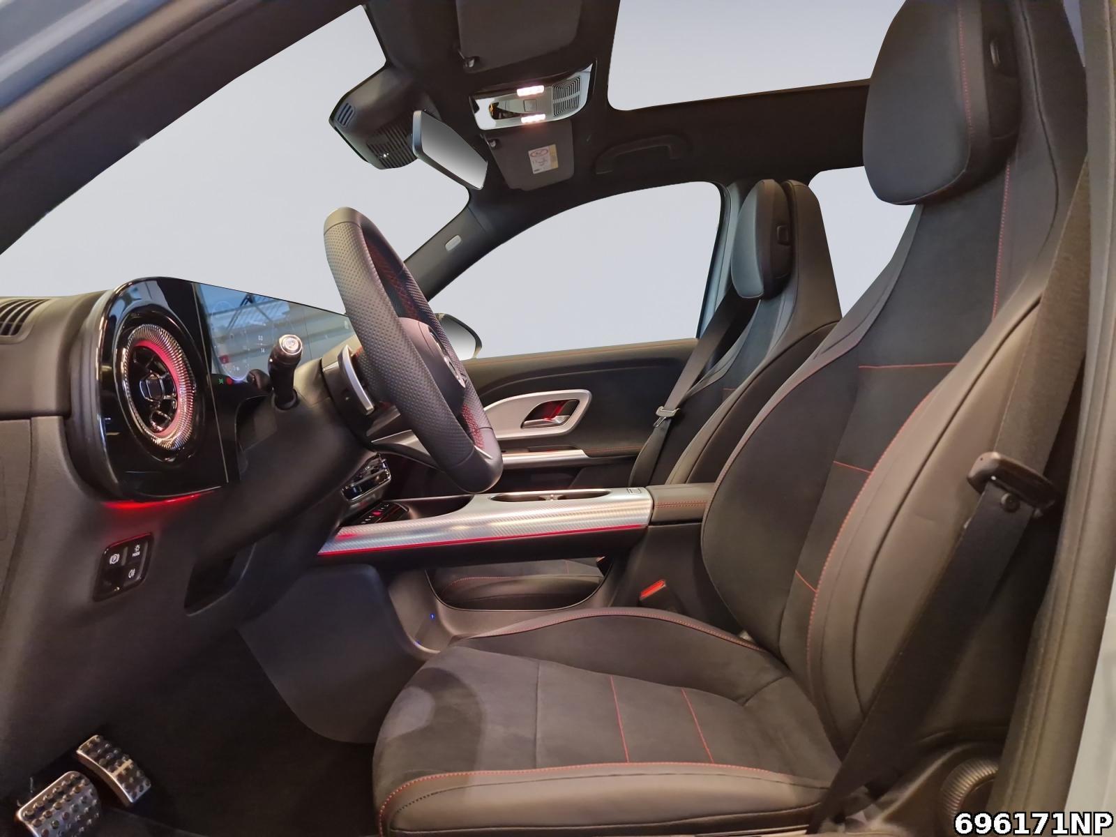 Fahrzeugabbildung Mercedes-Benz GLB 250 AMG+MULTIBEAM+AHK+360°+KEYLESS+20