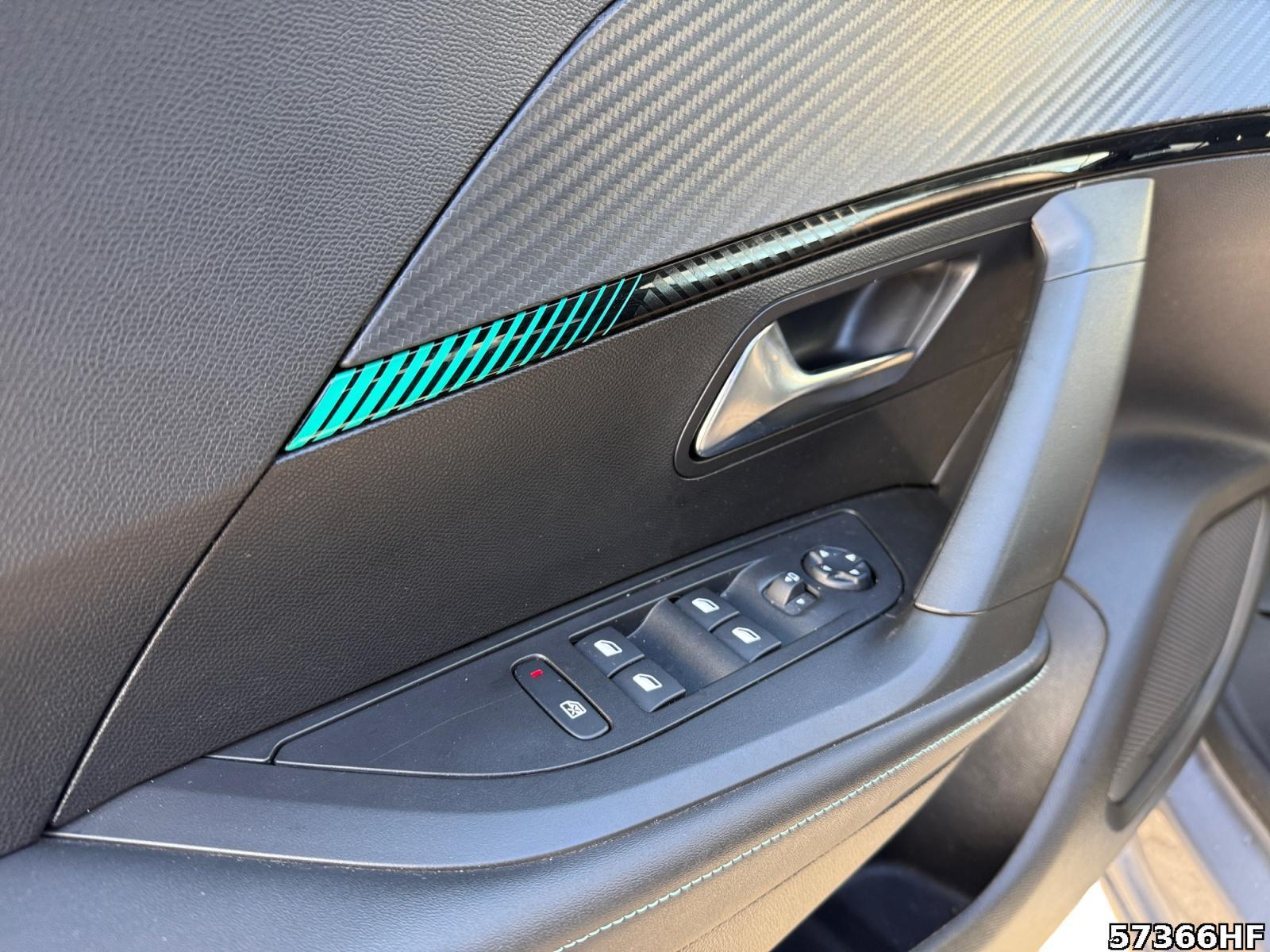 Fahrzeugabbildung Peugeot 2008 Allure Pack