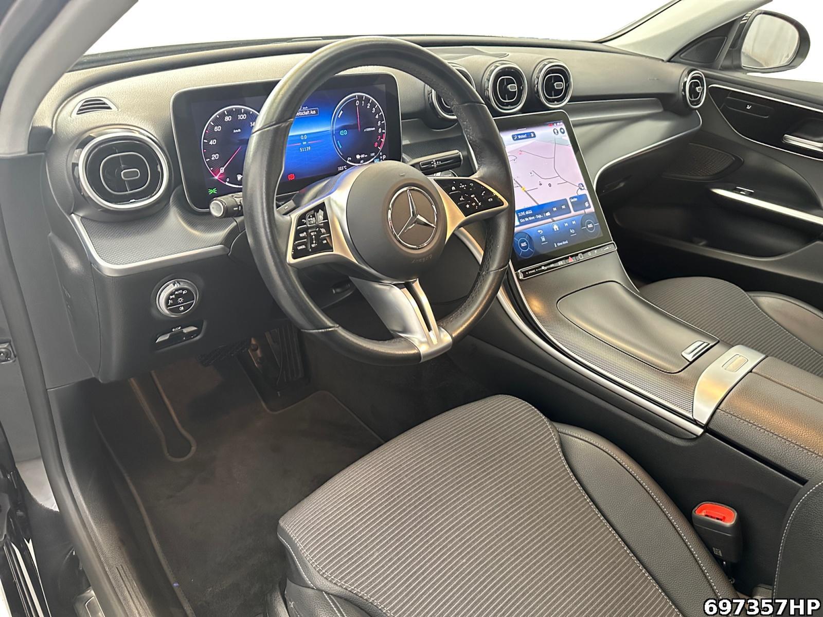 Fahrzeugabbildung Mercedes-Benz C 300 eT Avantgarde R-Kamera Totwinkel Carplay