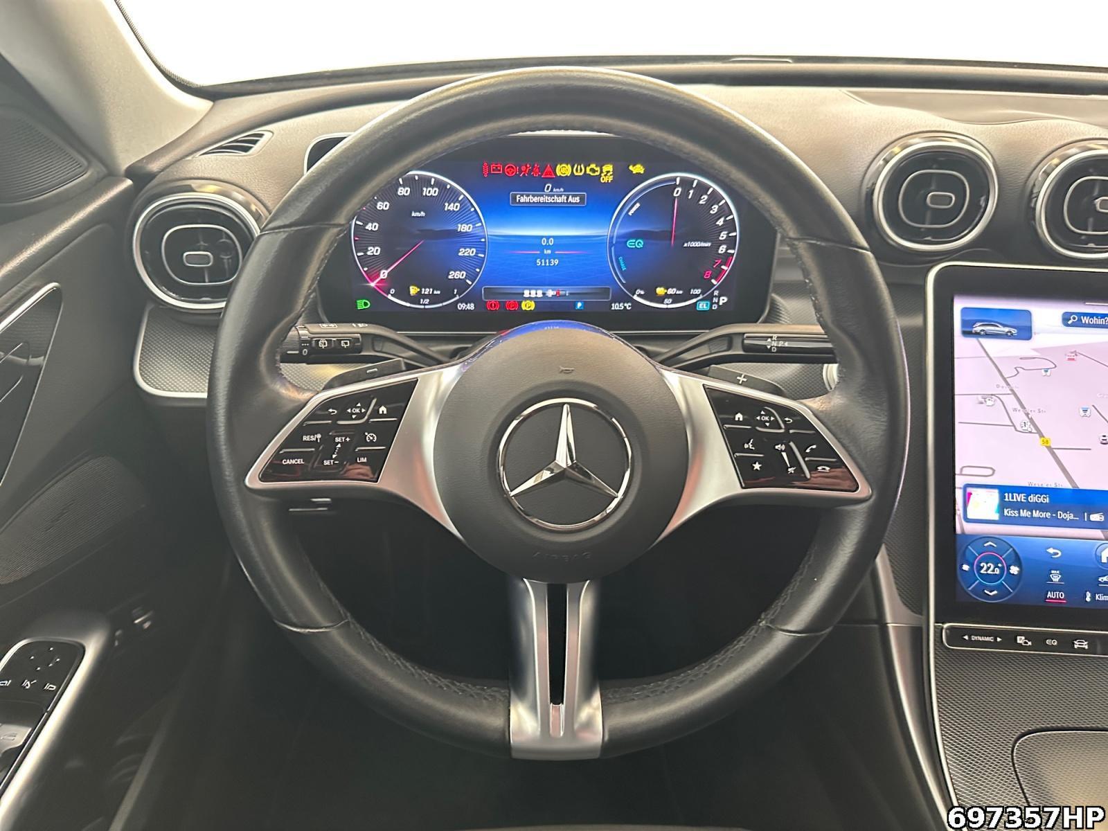 Fahrzeugabbildung Mercedes-Benz C 300 eT Avantgarde R-Kamera Totwinkel Carplay