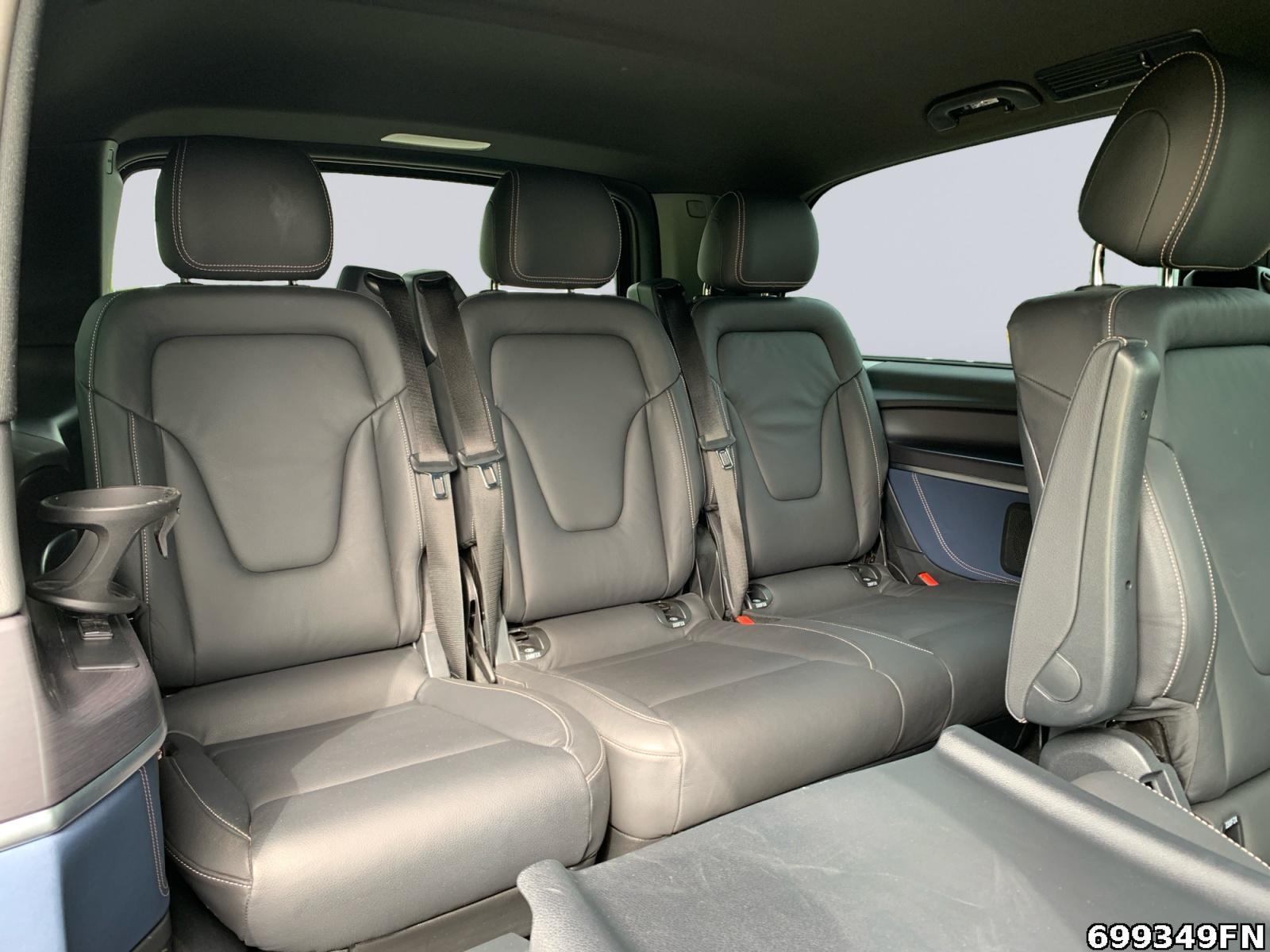 Fahrzeugabbildung Mercedes-Benz EQV AVG/L AIRMATIC*LEDER*MULTIBEAM*DISTRONIC