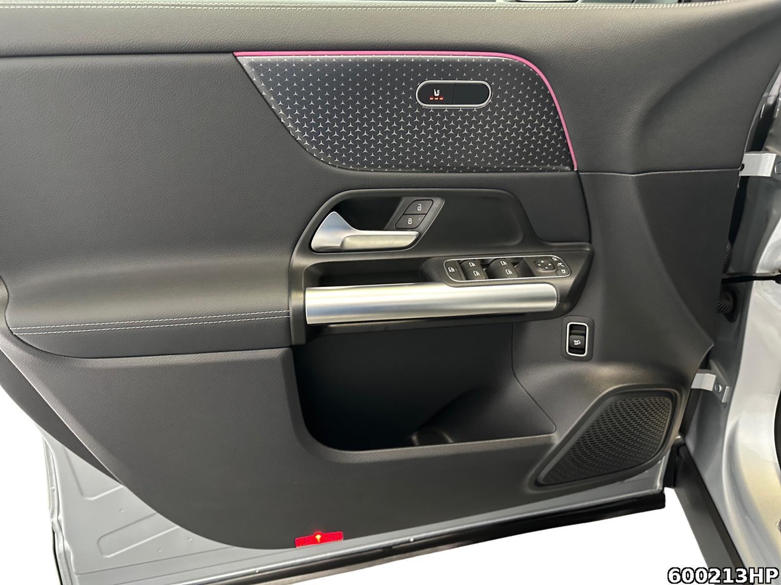 Fahrzeugabbildung Mercedes-Benz EQA Progressive Distronic Easypack Ambiente